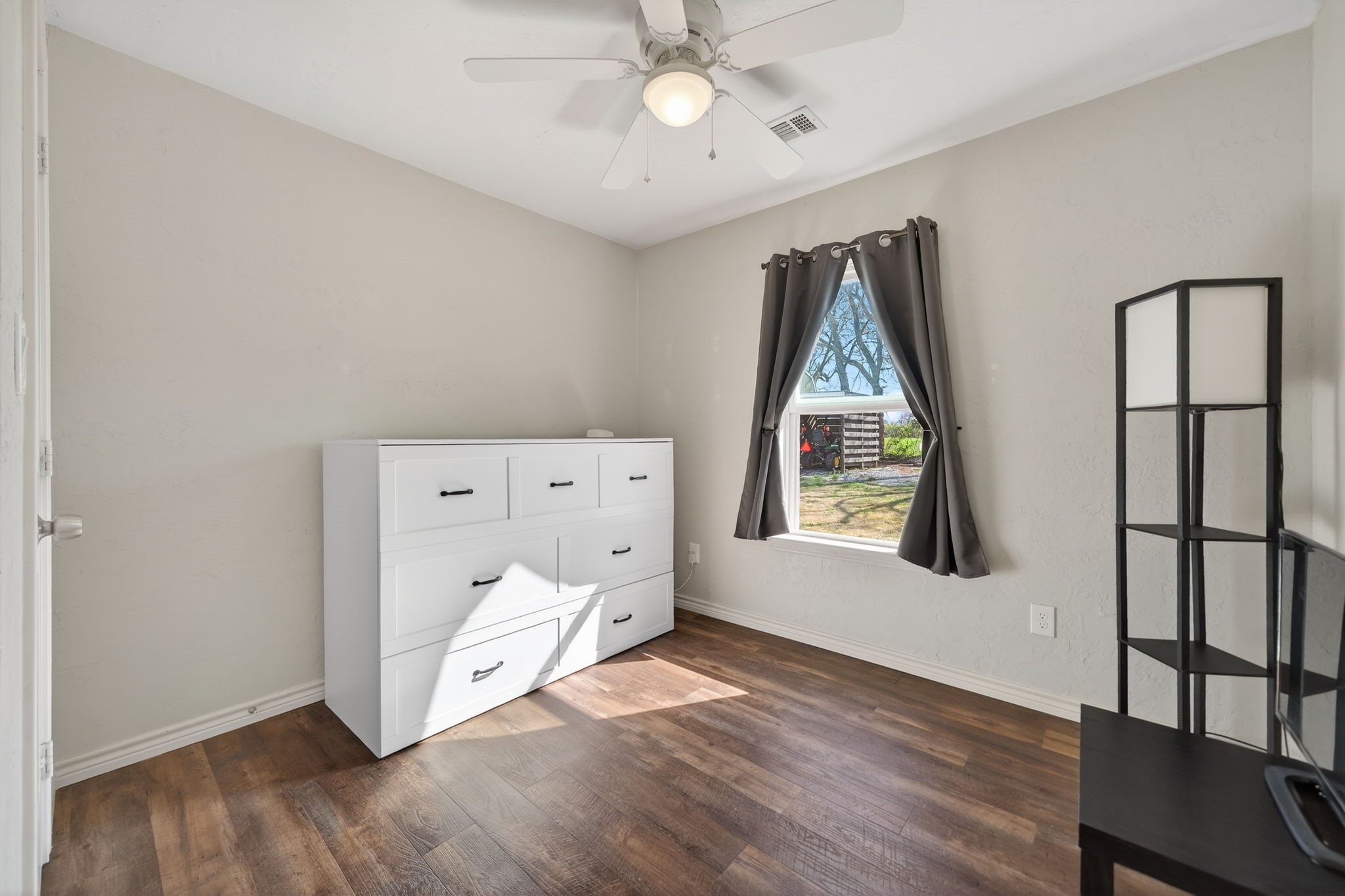 150 S Westlake Drive