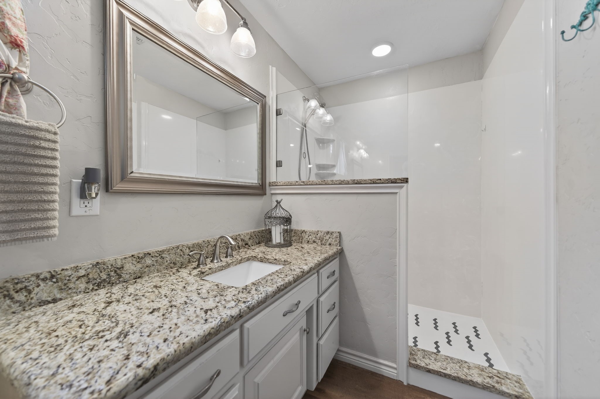 150 S Westlake Drive