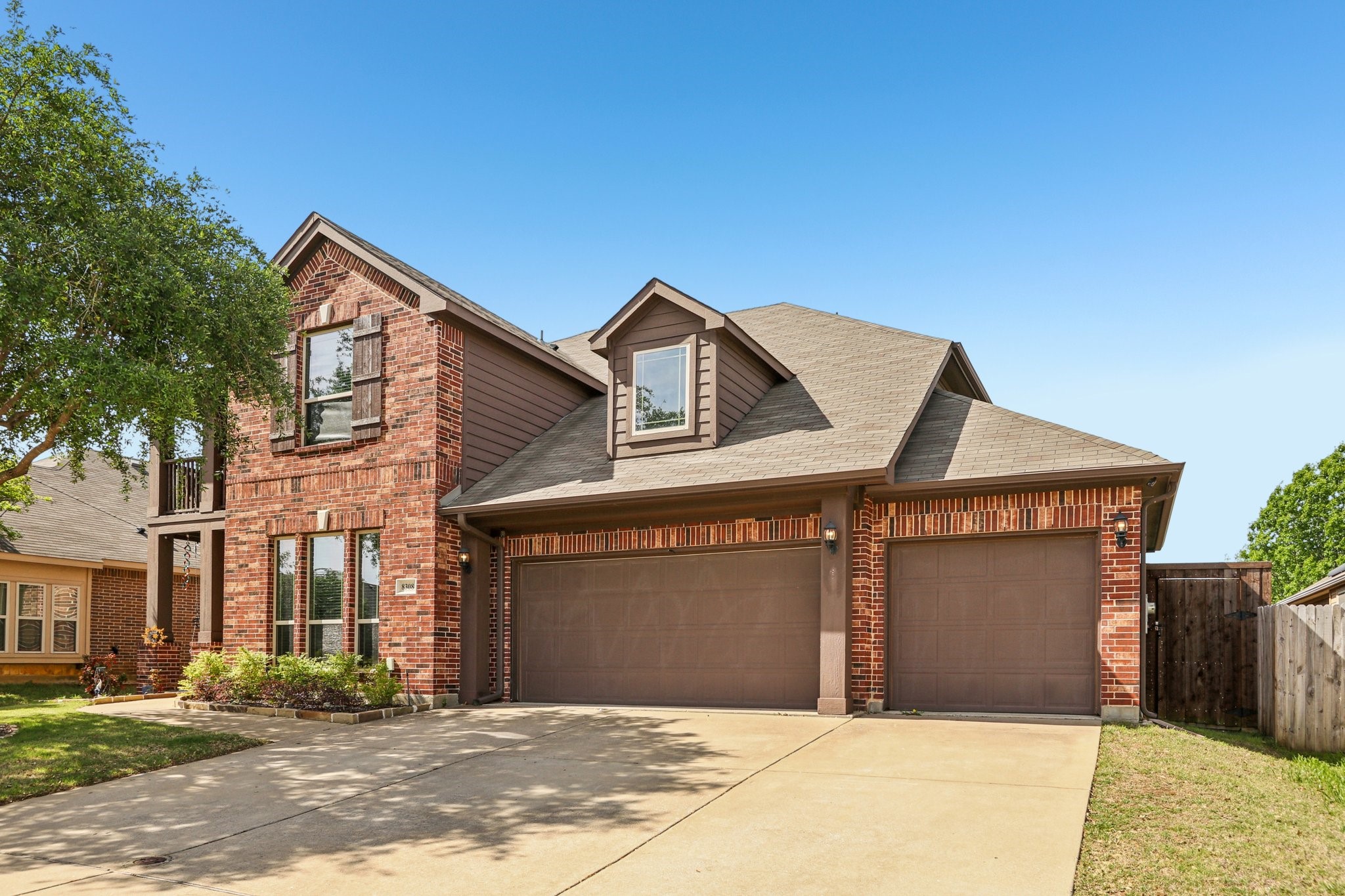 8308 Spitfire Trail