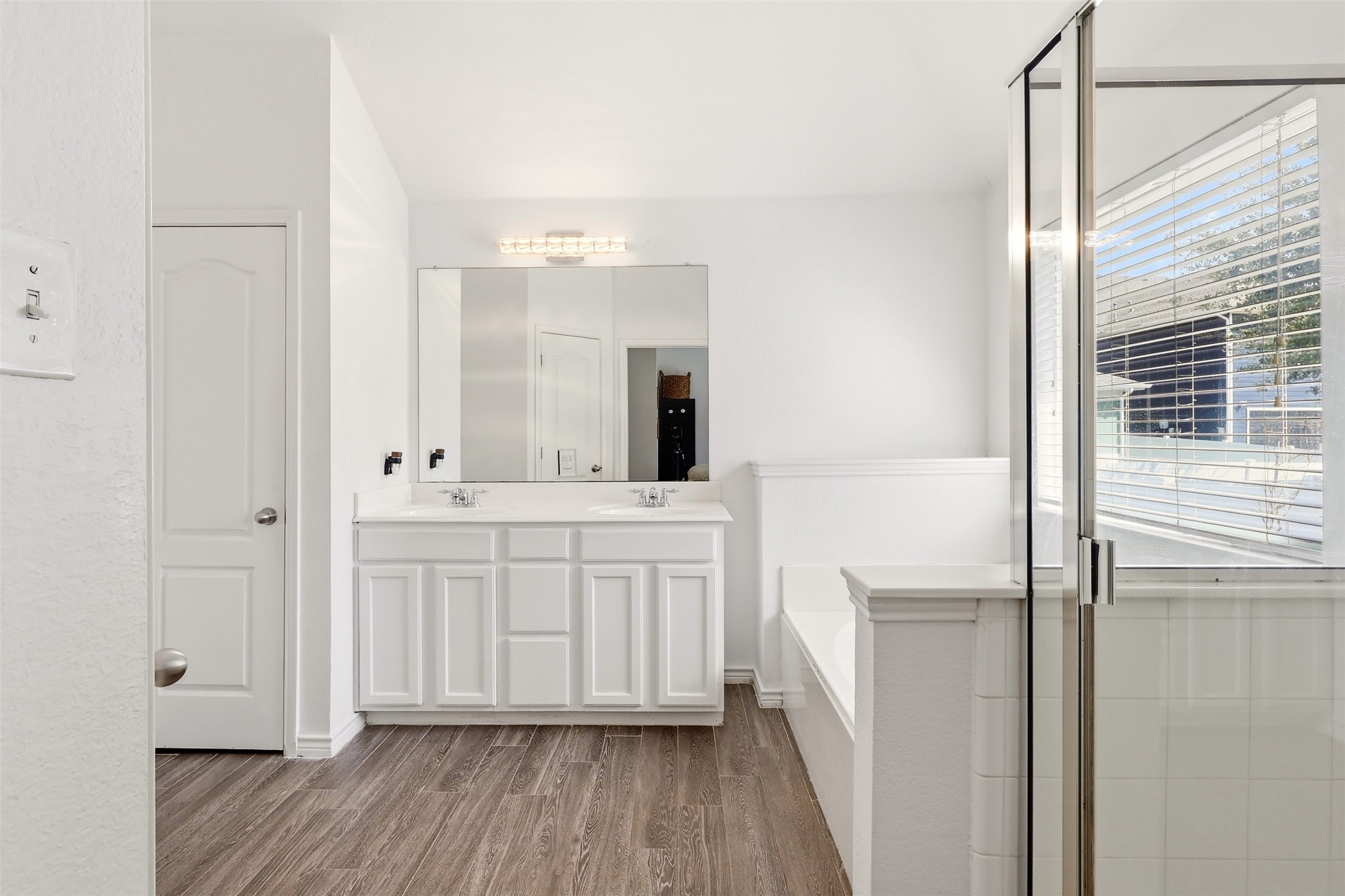 1505 Carriage Lane