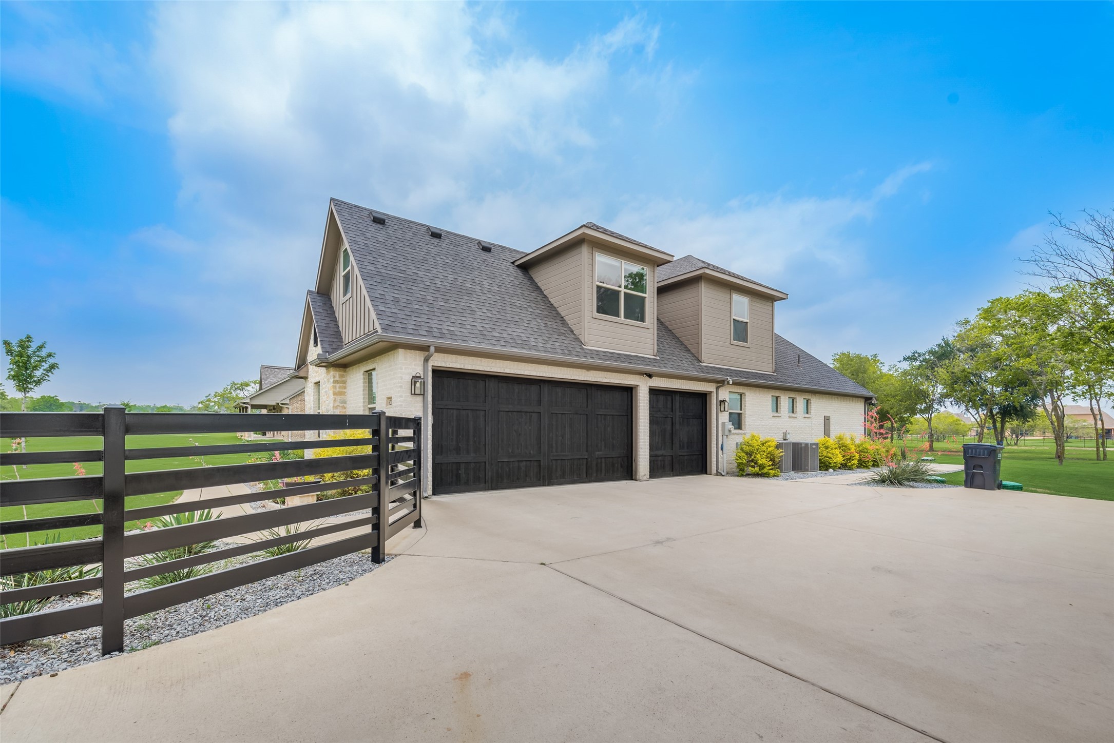 6216 Pinon Trail