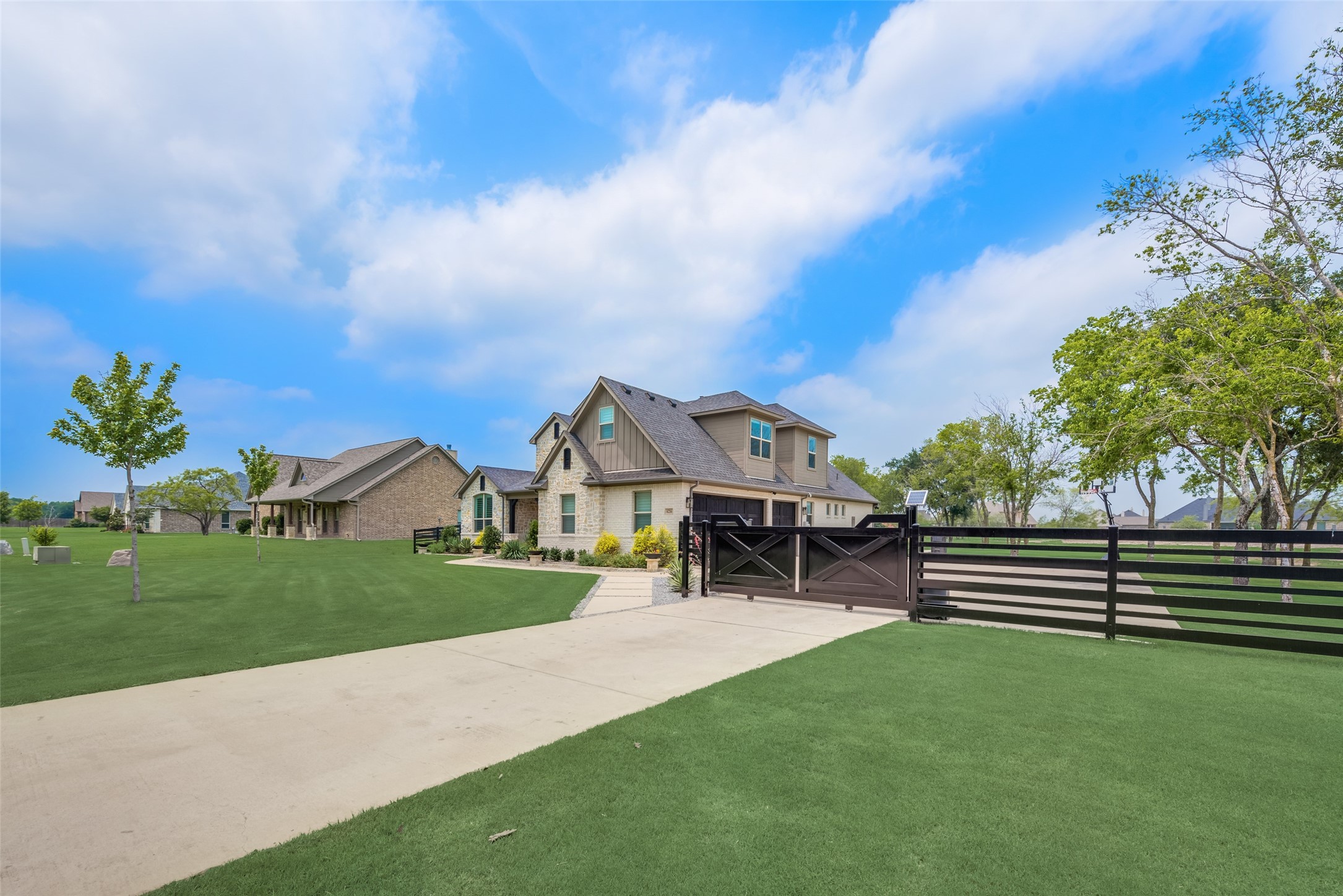 6216 Pinon Trail