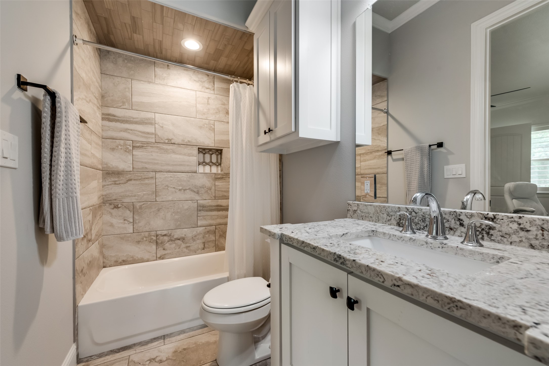 6216 Pinon Trail