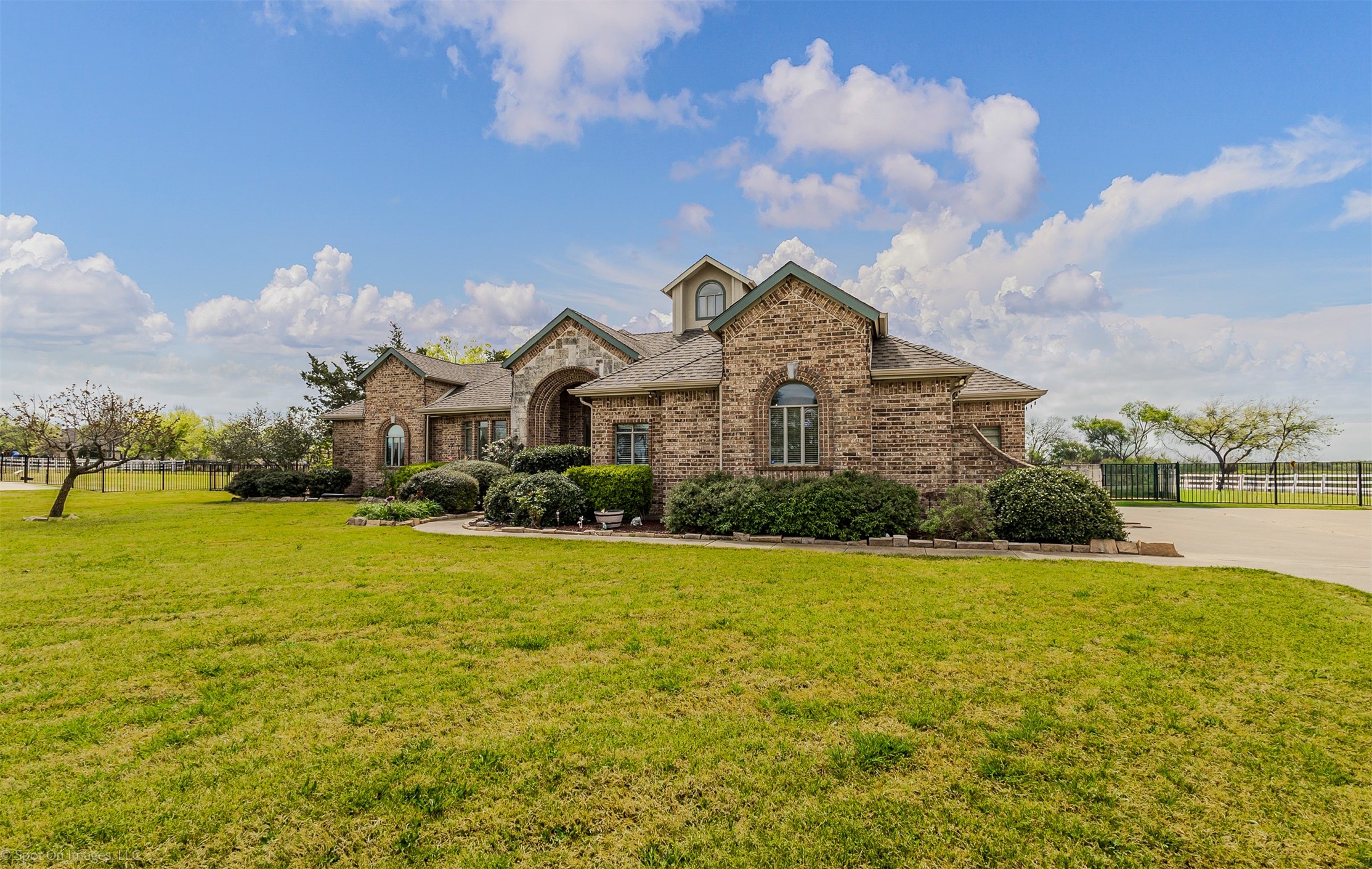 119 Equestrian Drive