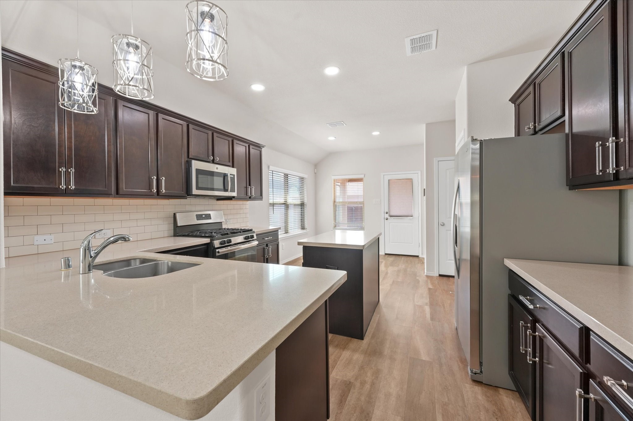 4011 Springfield Lane