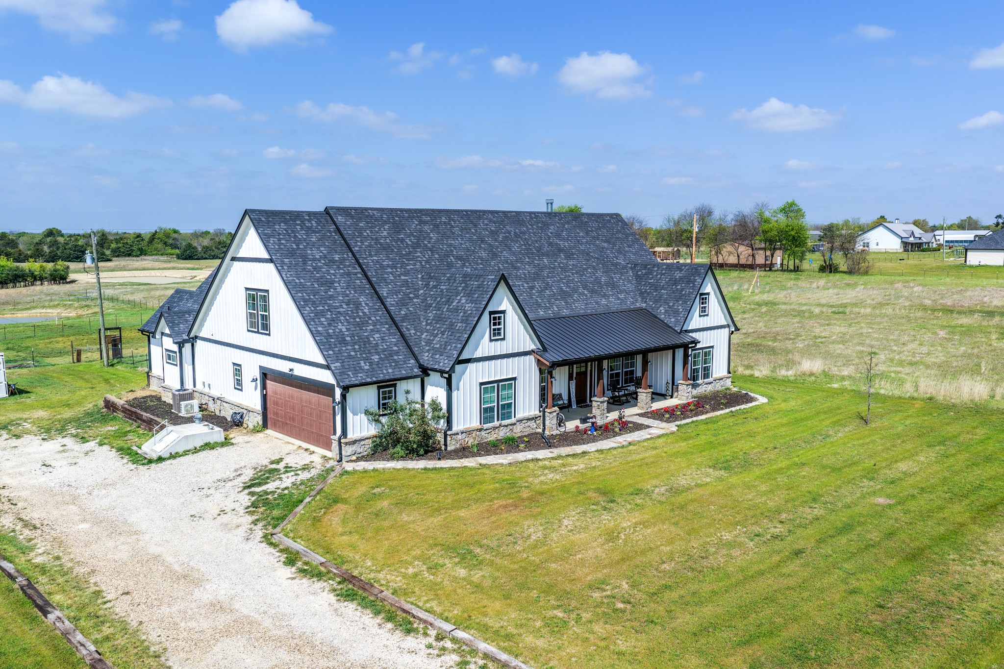 4886 County Road 1037