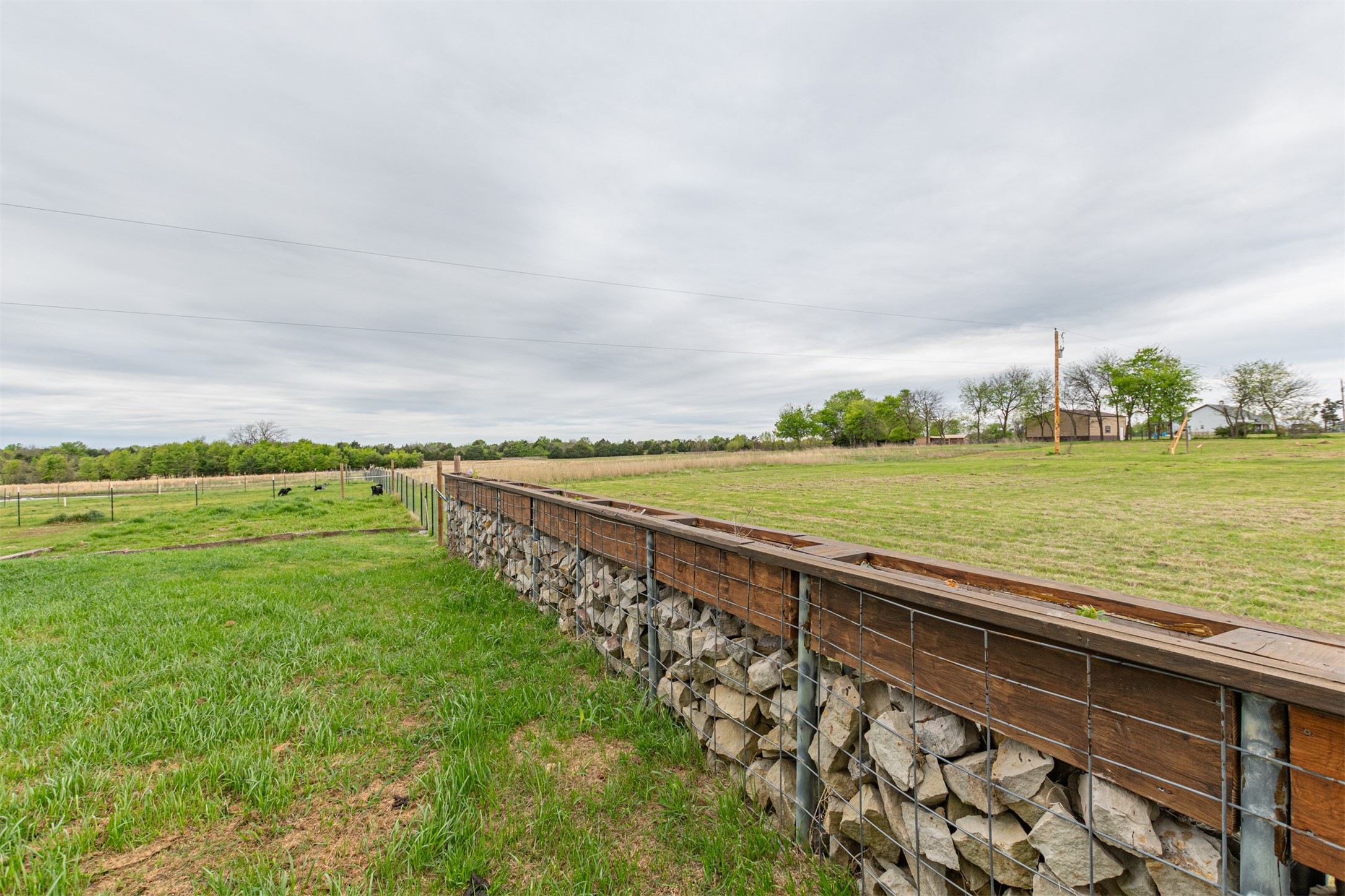 4886 County Road 1037