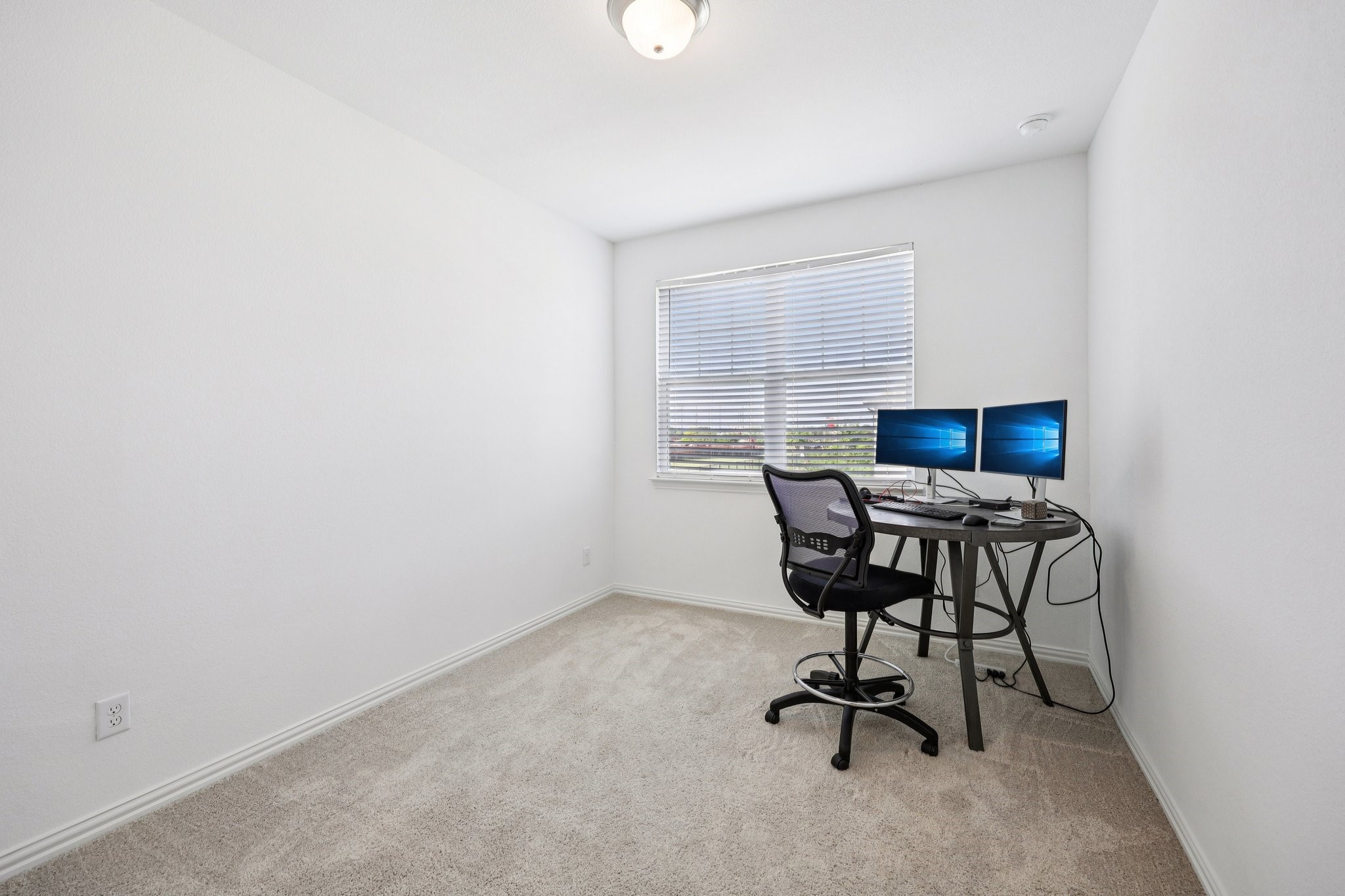 6201 Queens Path