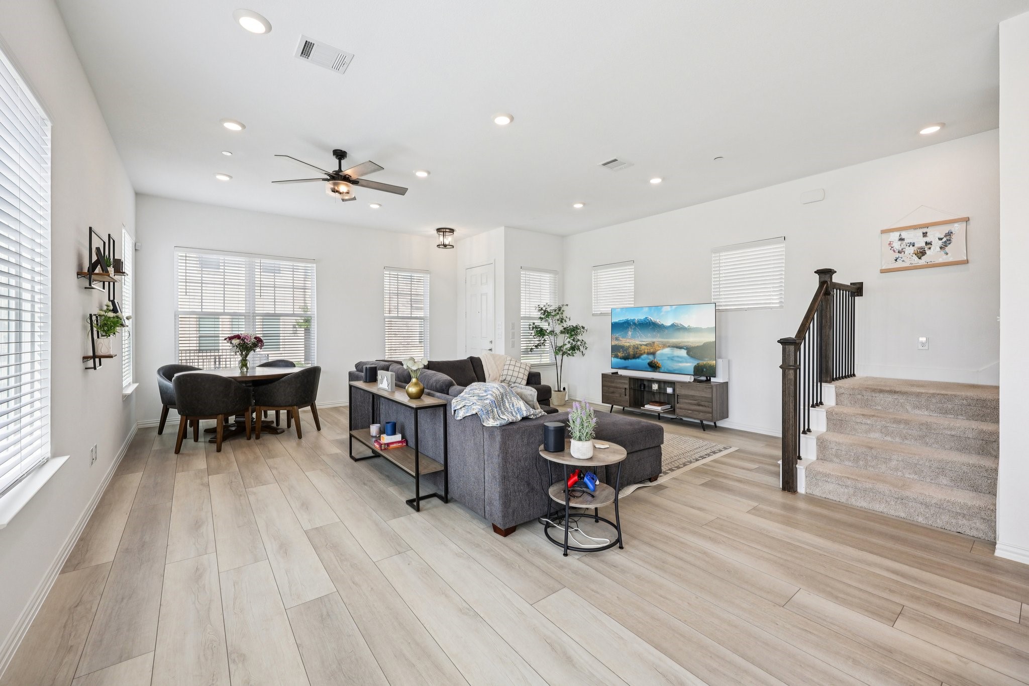 6201 Queens Path