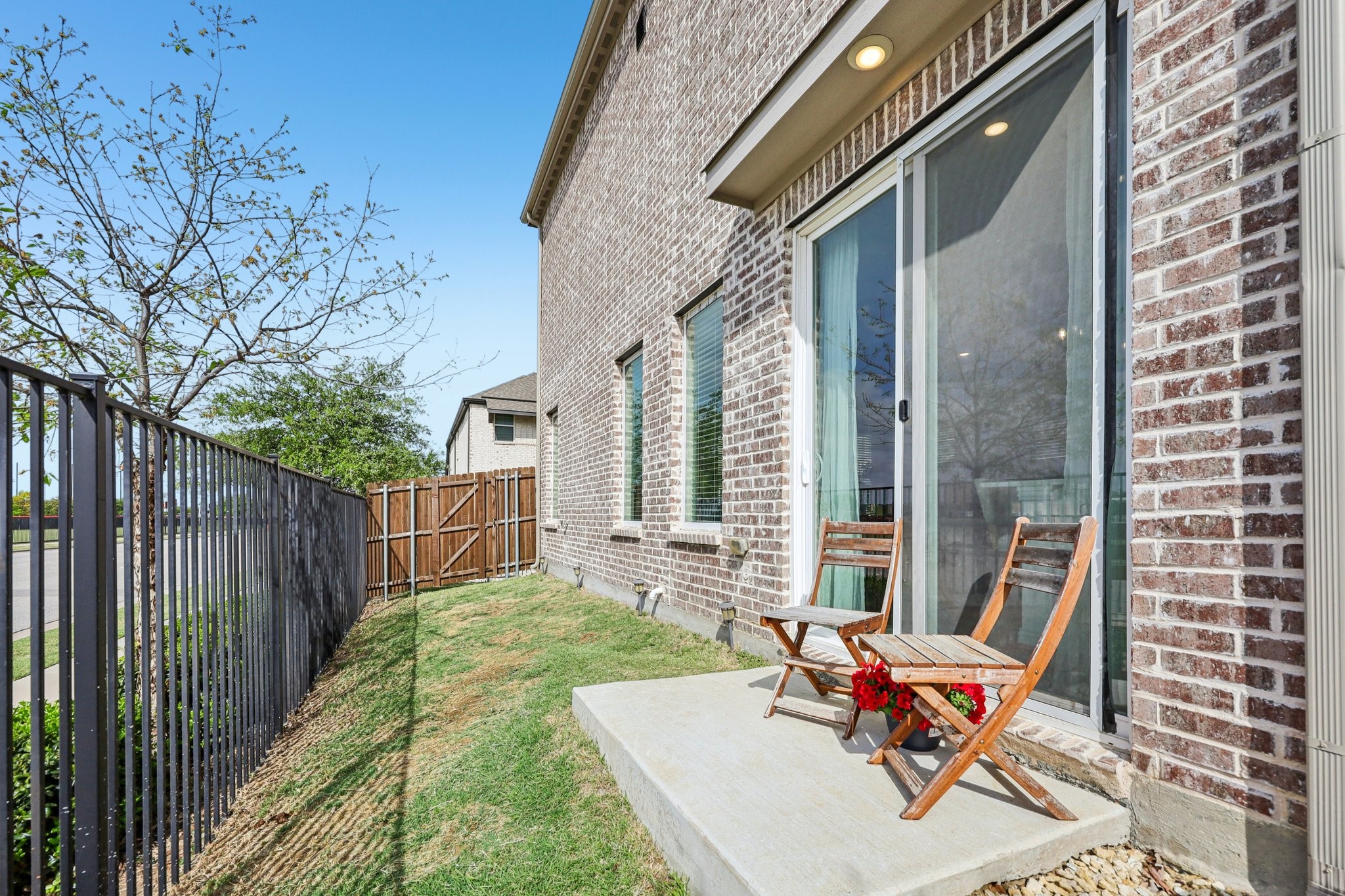 6201 Queens Path