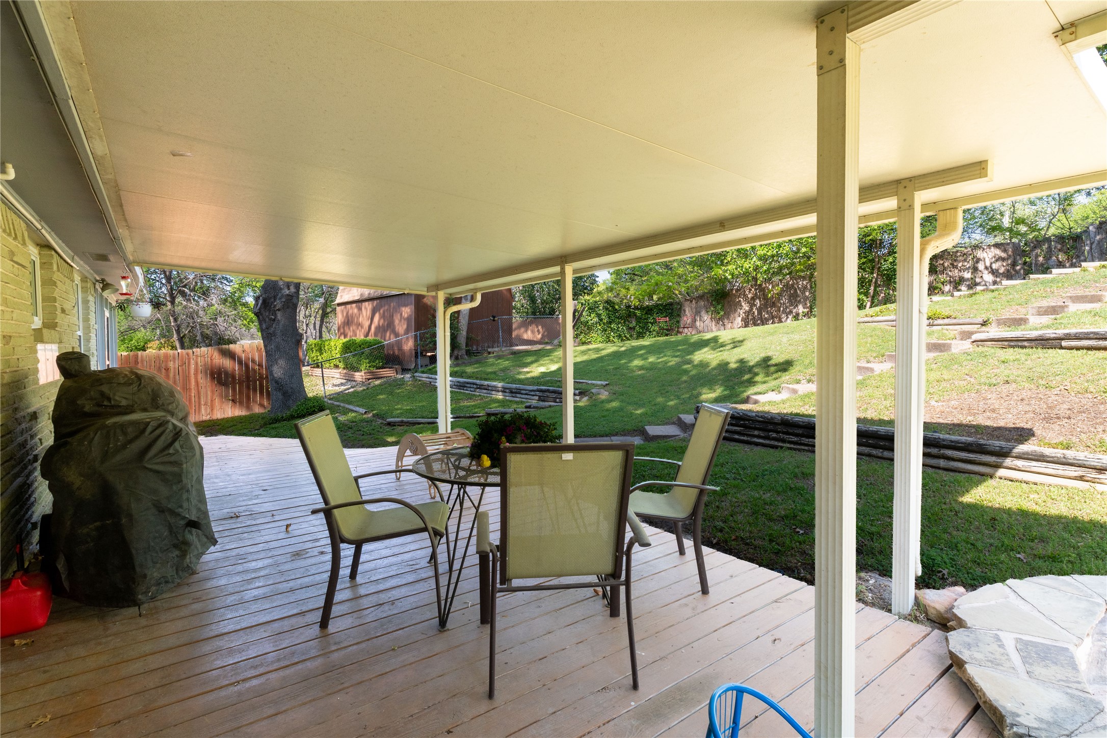 2422 Santa Cruz Drive