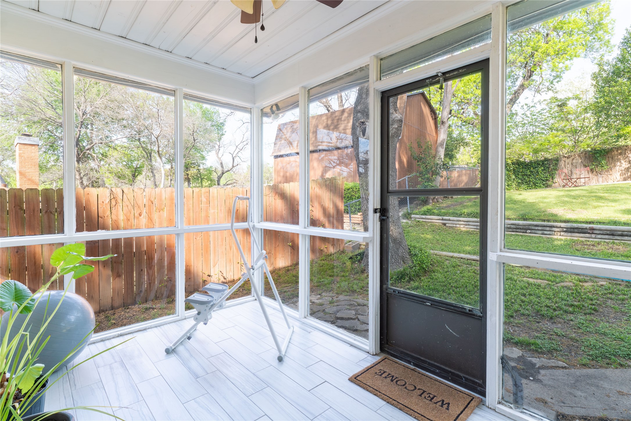 2422 Santa Cruz Drive