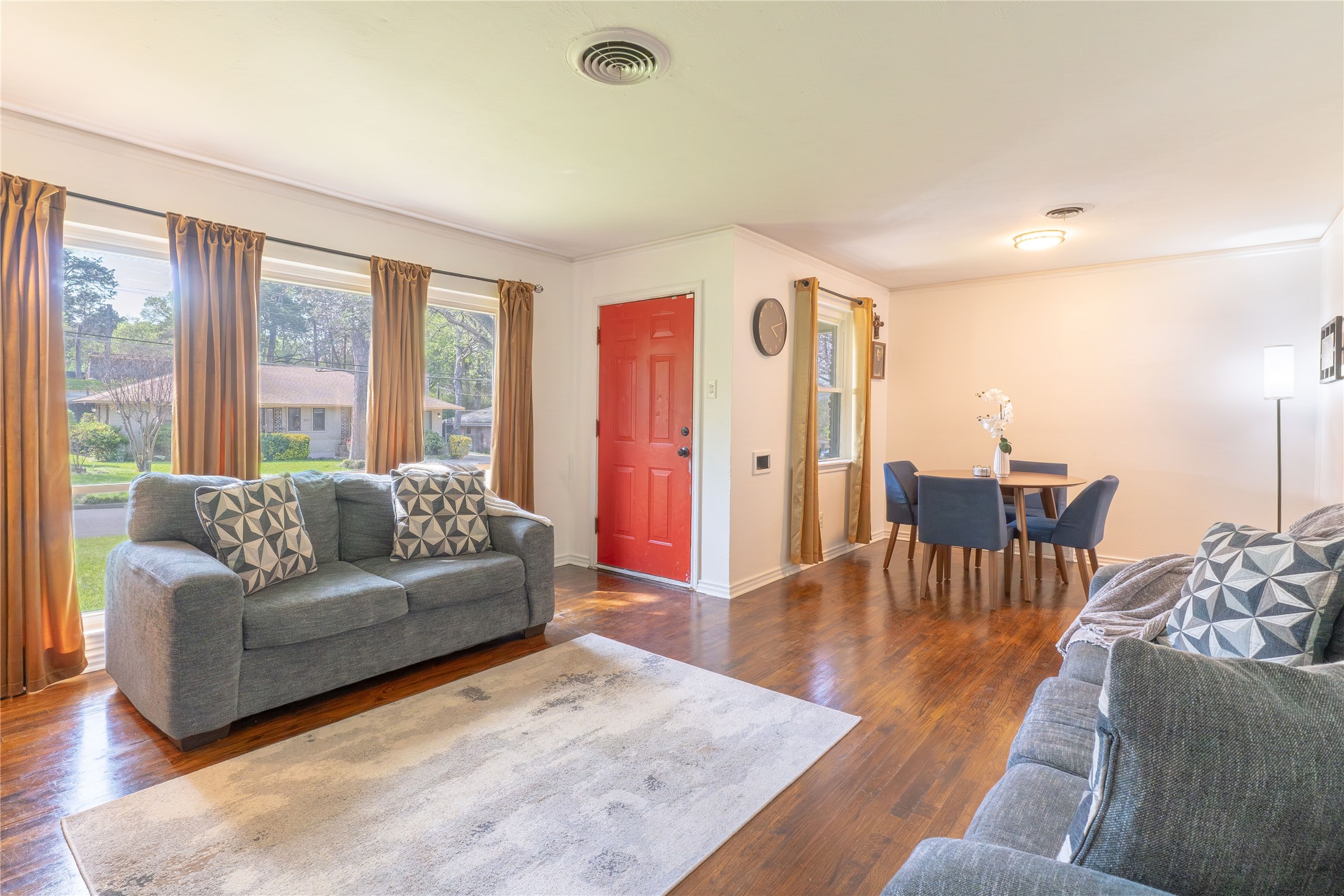 2422 Santa Cruz Drive