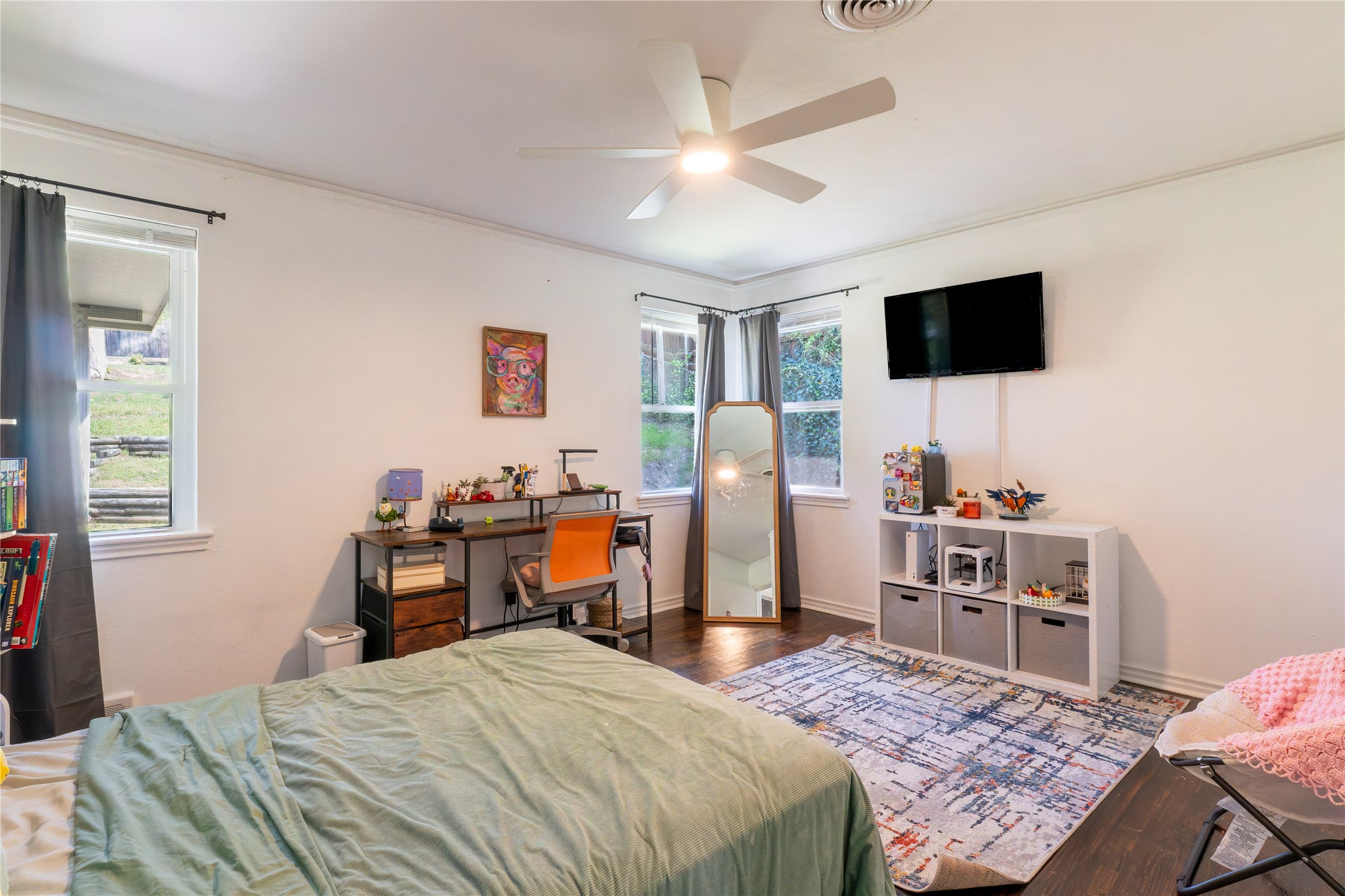 2422 Santa Cruz Drive