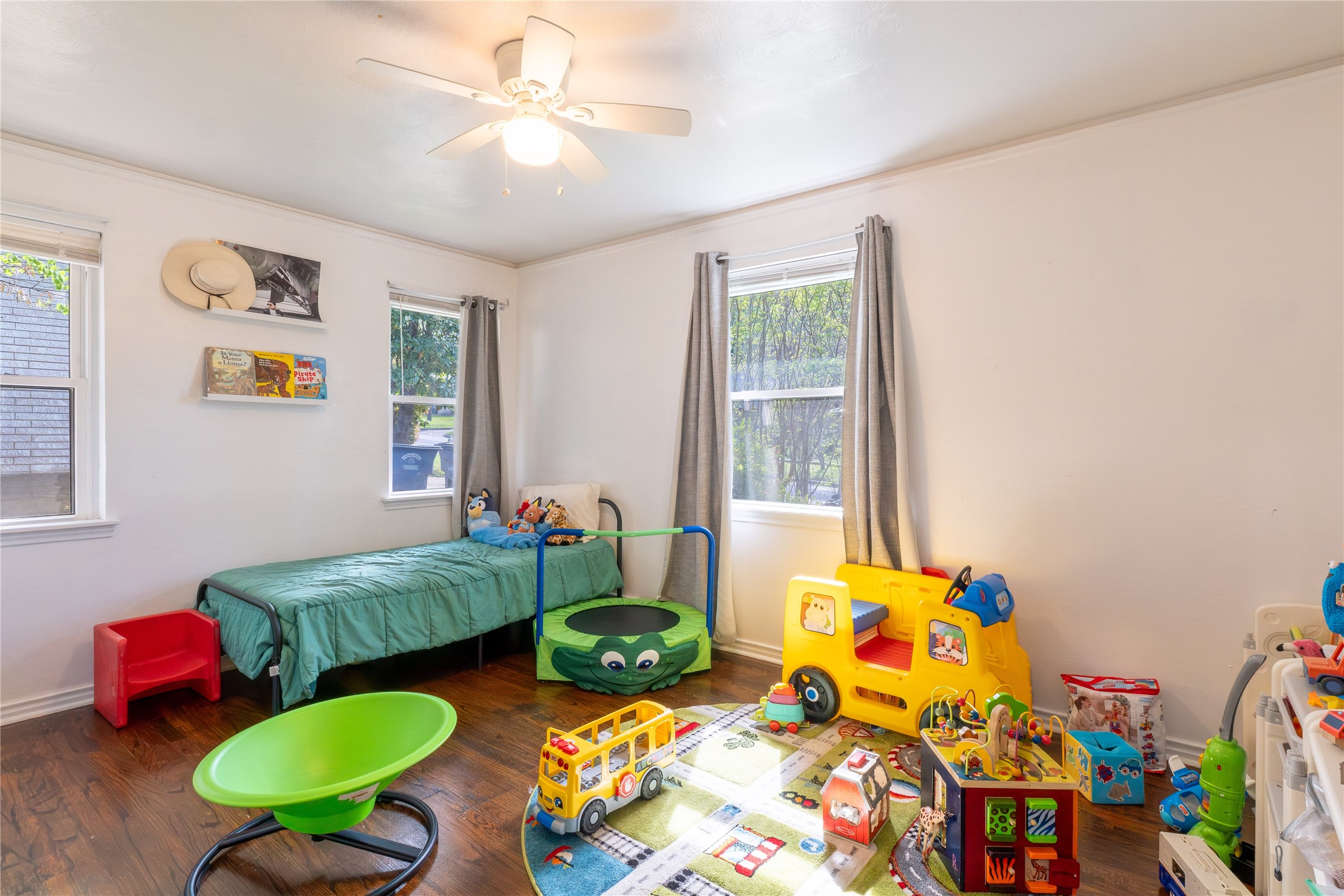 2422 Santa Cruz Drive