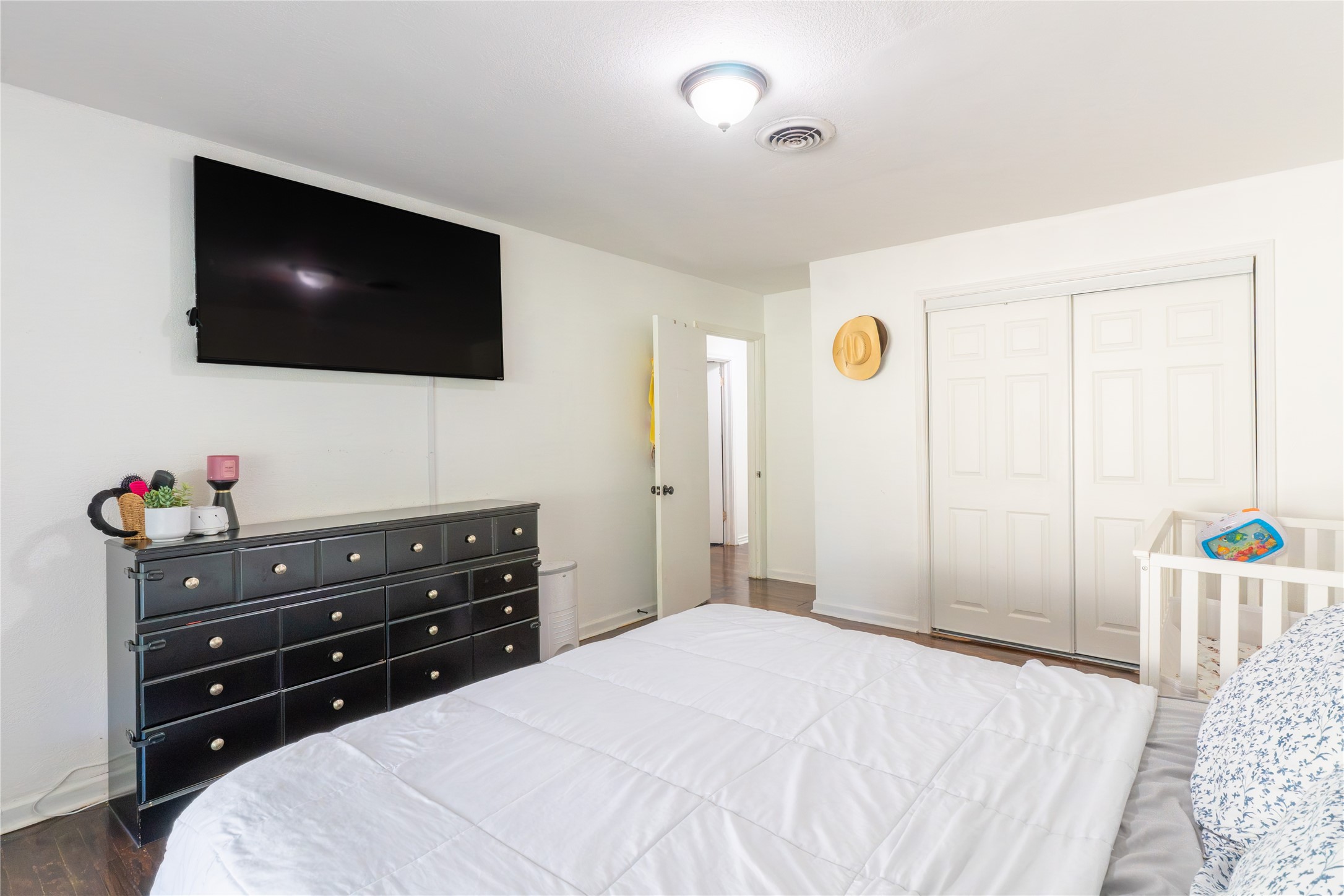 2422 Santa Cruz Drive