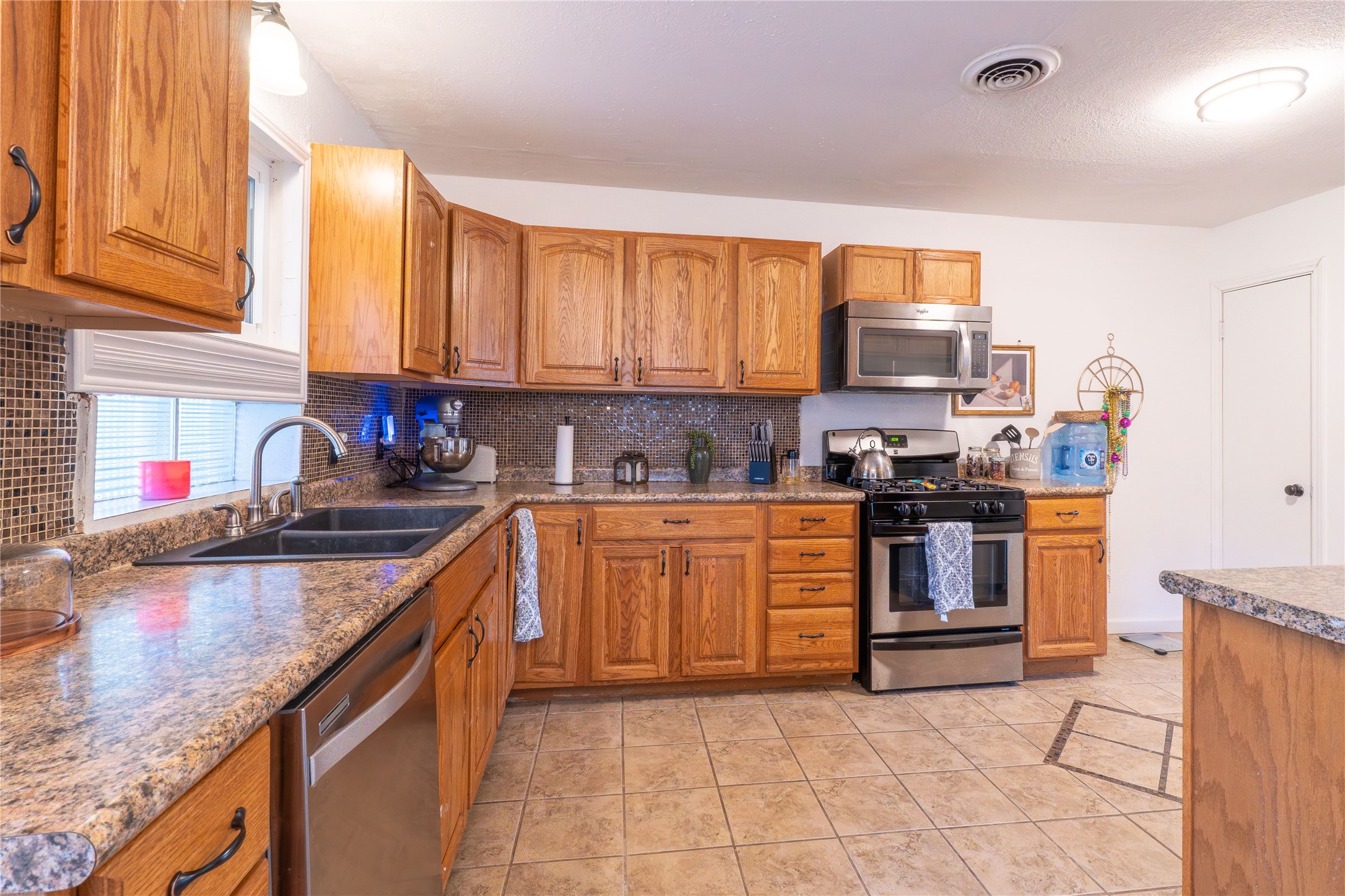 2422 Santa Cruz Drive