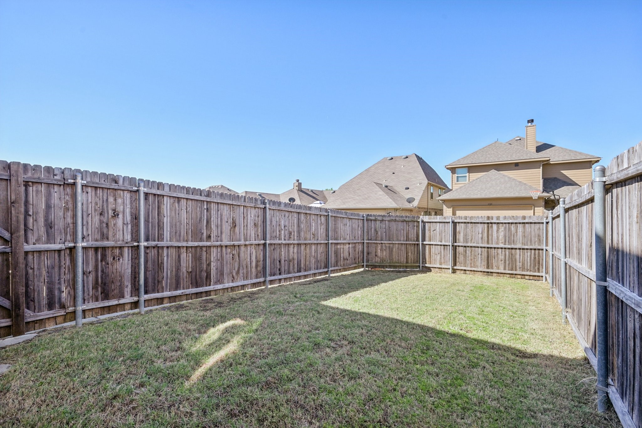1225 Honeywood Lane