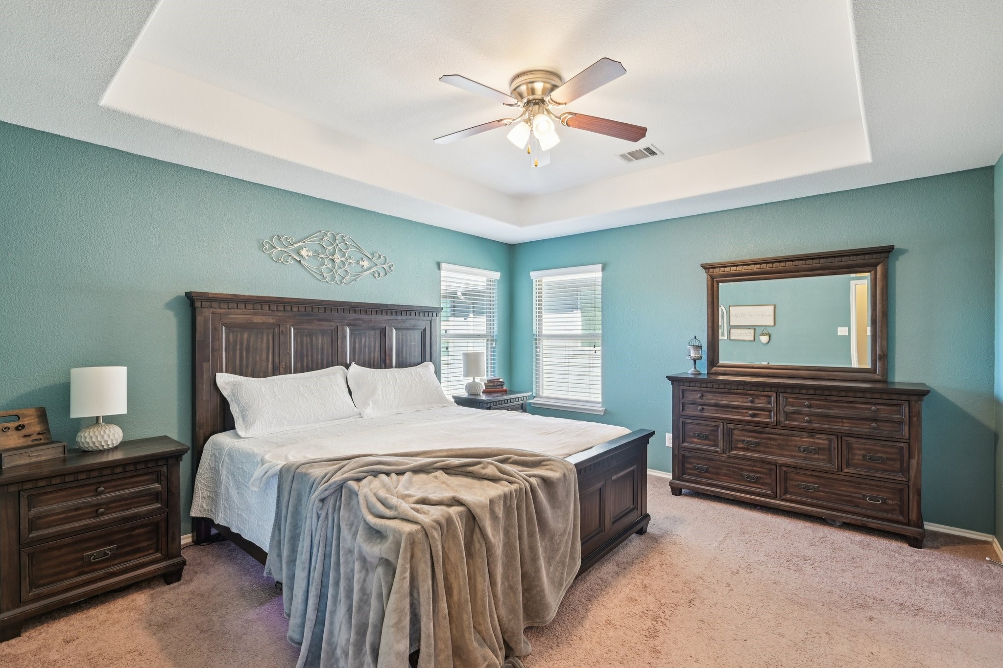 1225 Honeywood Lane