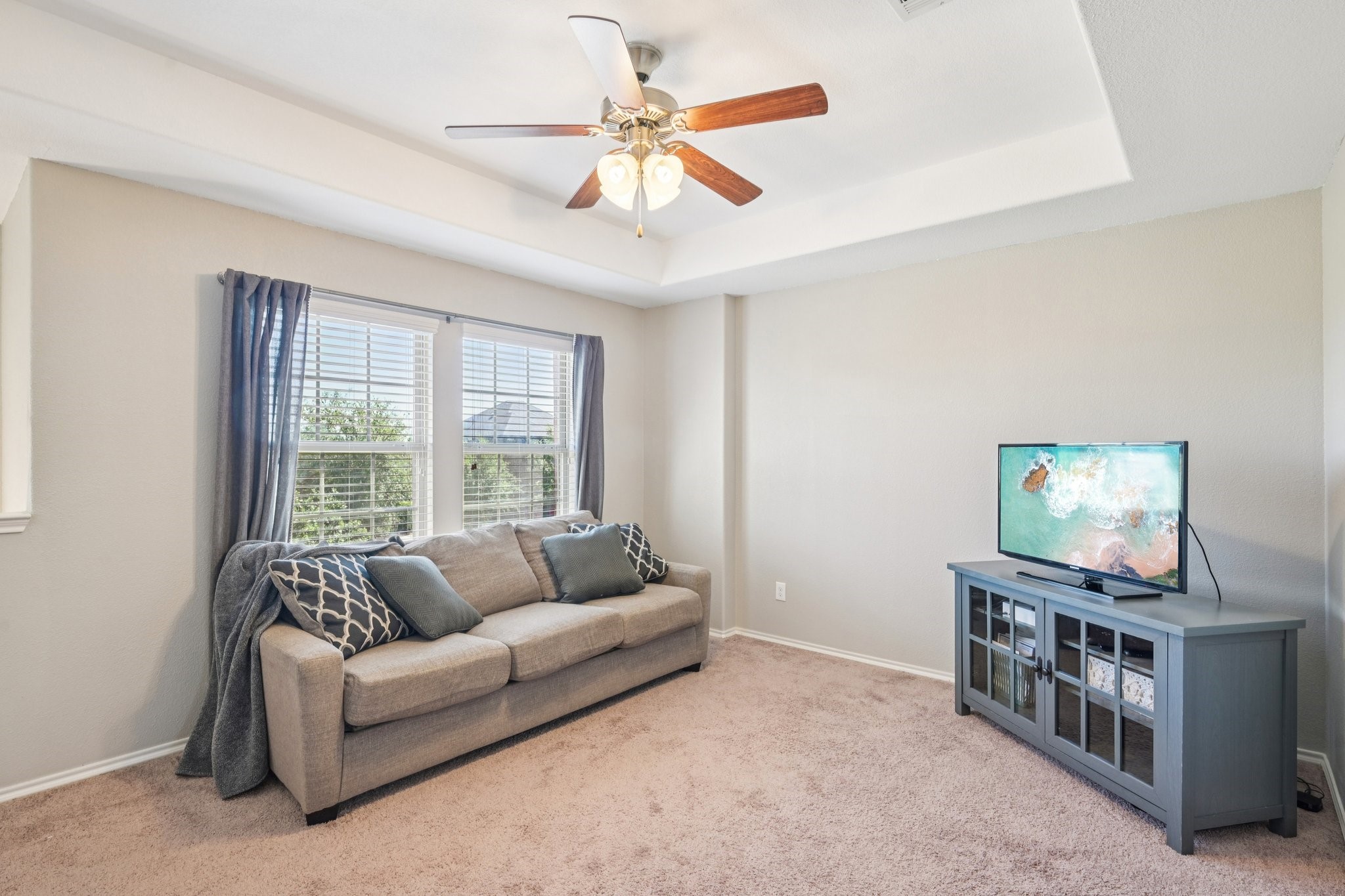 1225 Honeywood Lane