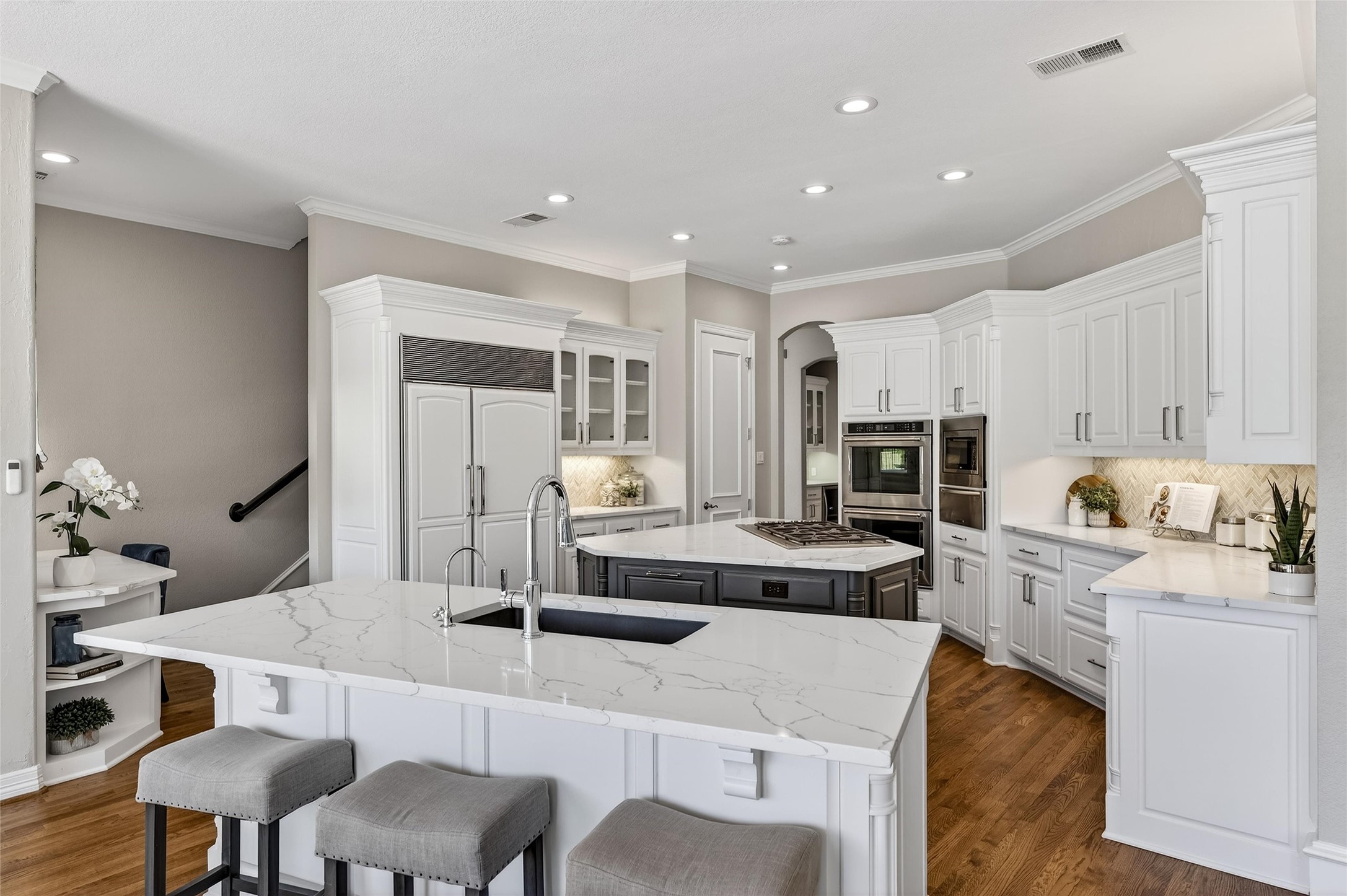 1106 Waterfall Drive