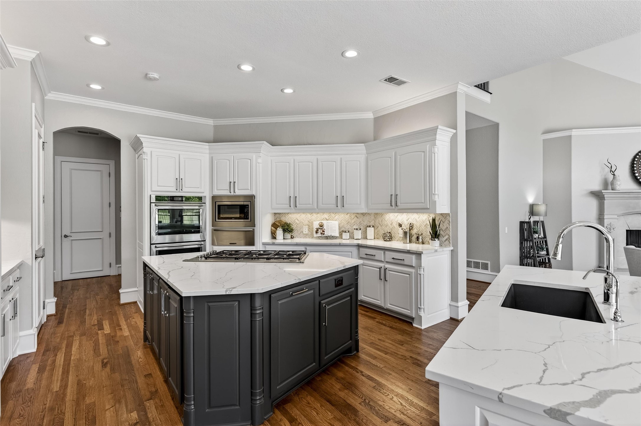 1106 Waterfall Drive