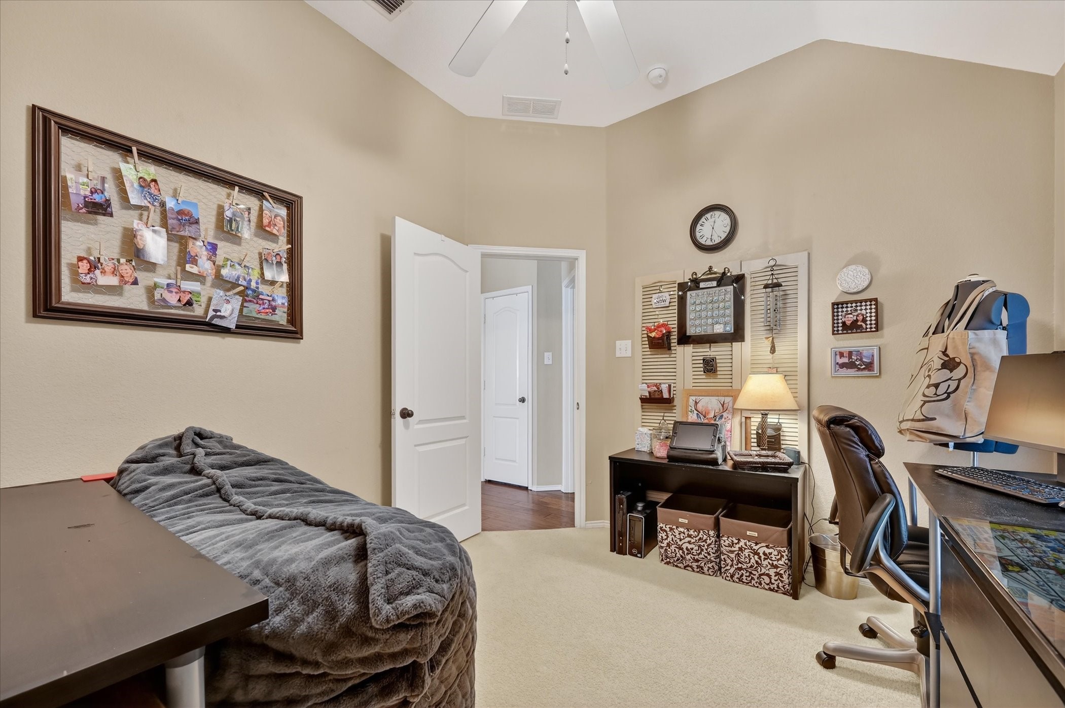 3025 Avery Lane