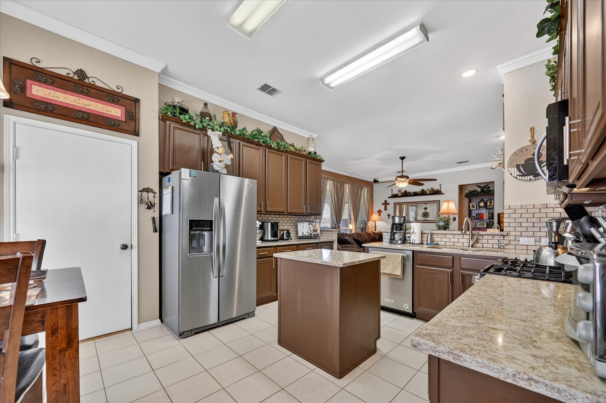 3025 Avery Lane