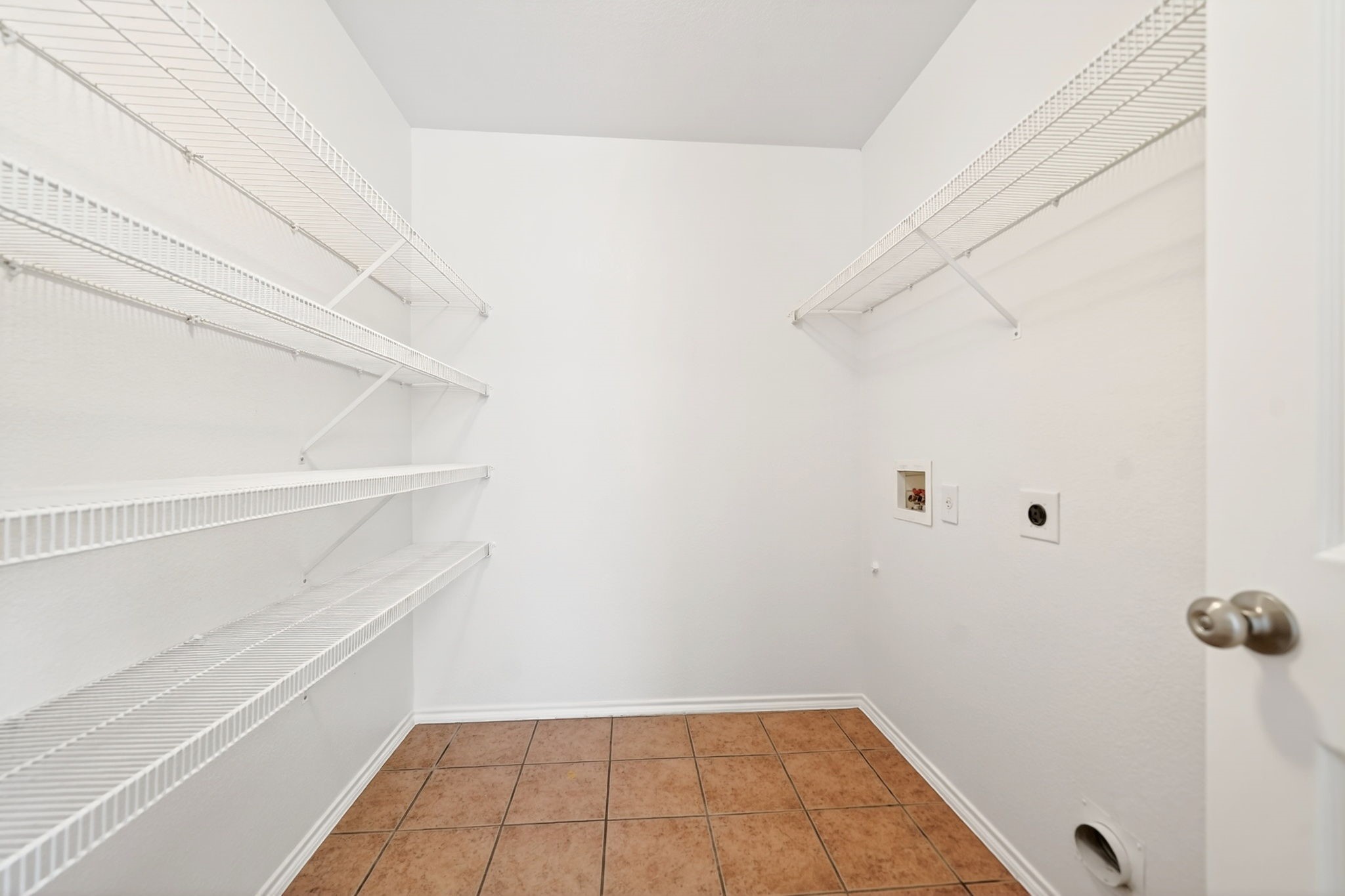 2800 Arbury Drive