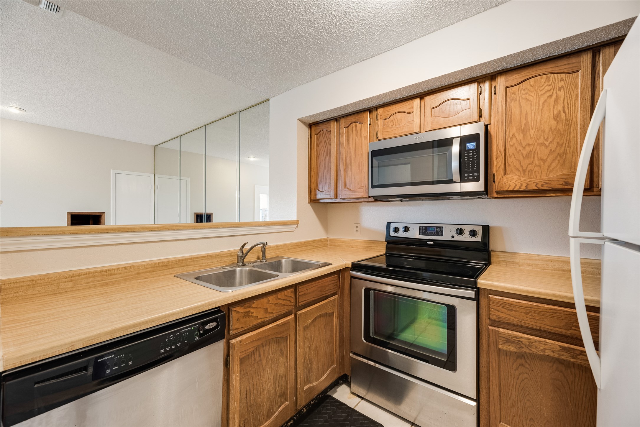 3117 Sondra Drive 101