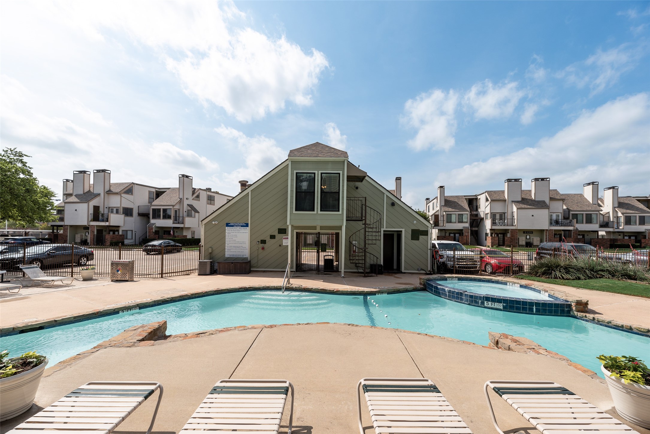 3117 Sondra Drive 101