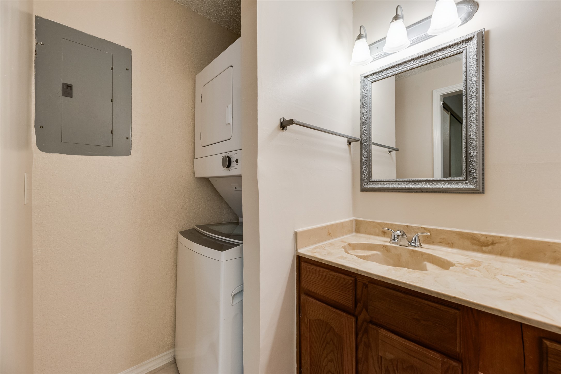 3117 Sondra Drive 101