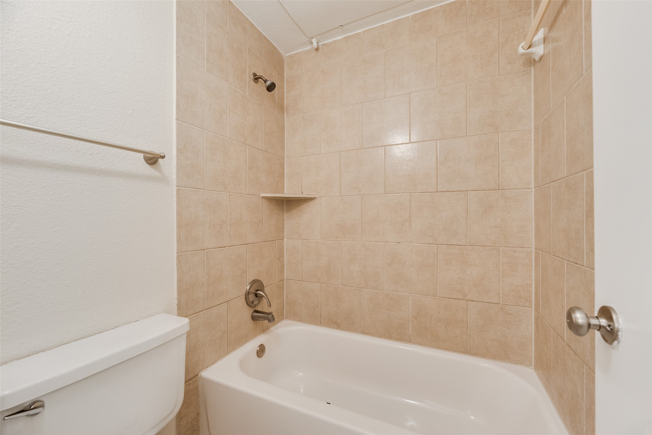 3117 Sondra Drive 101