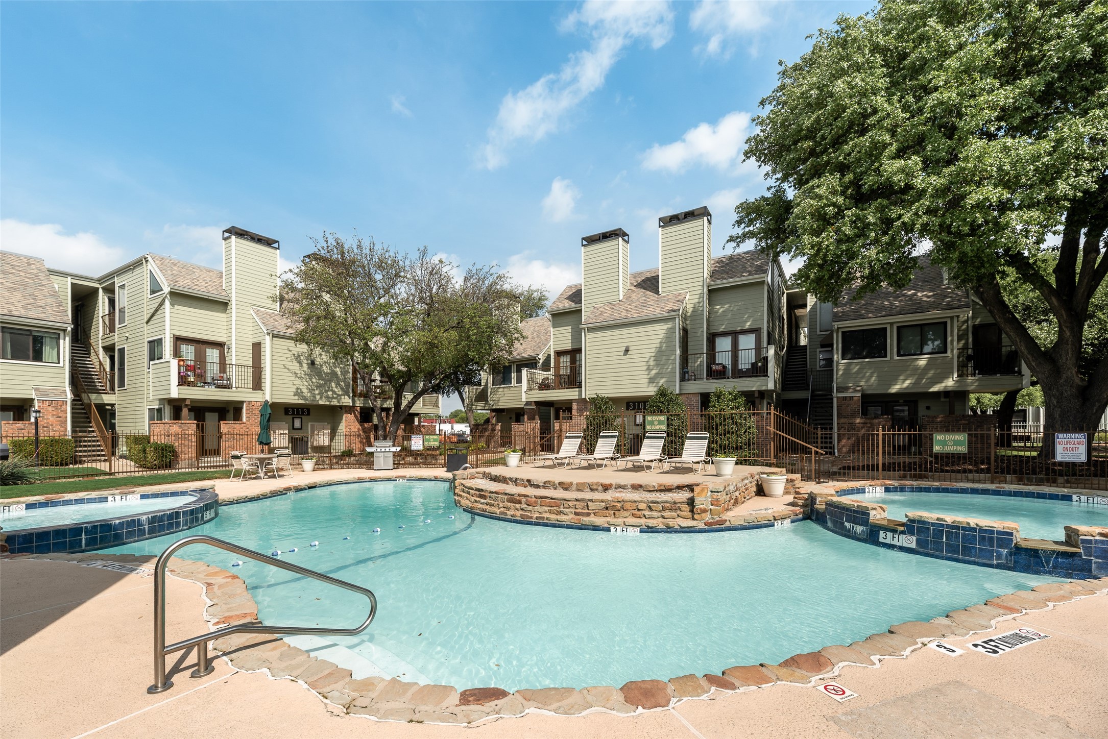 3117 Sondra Drive 101