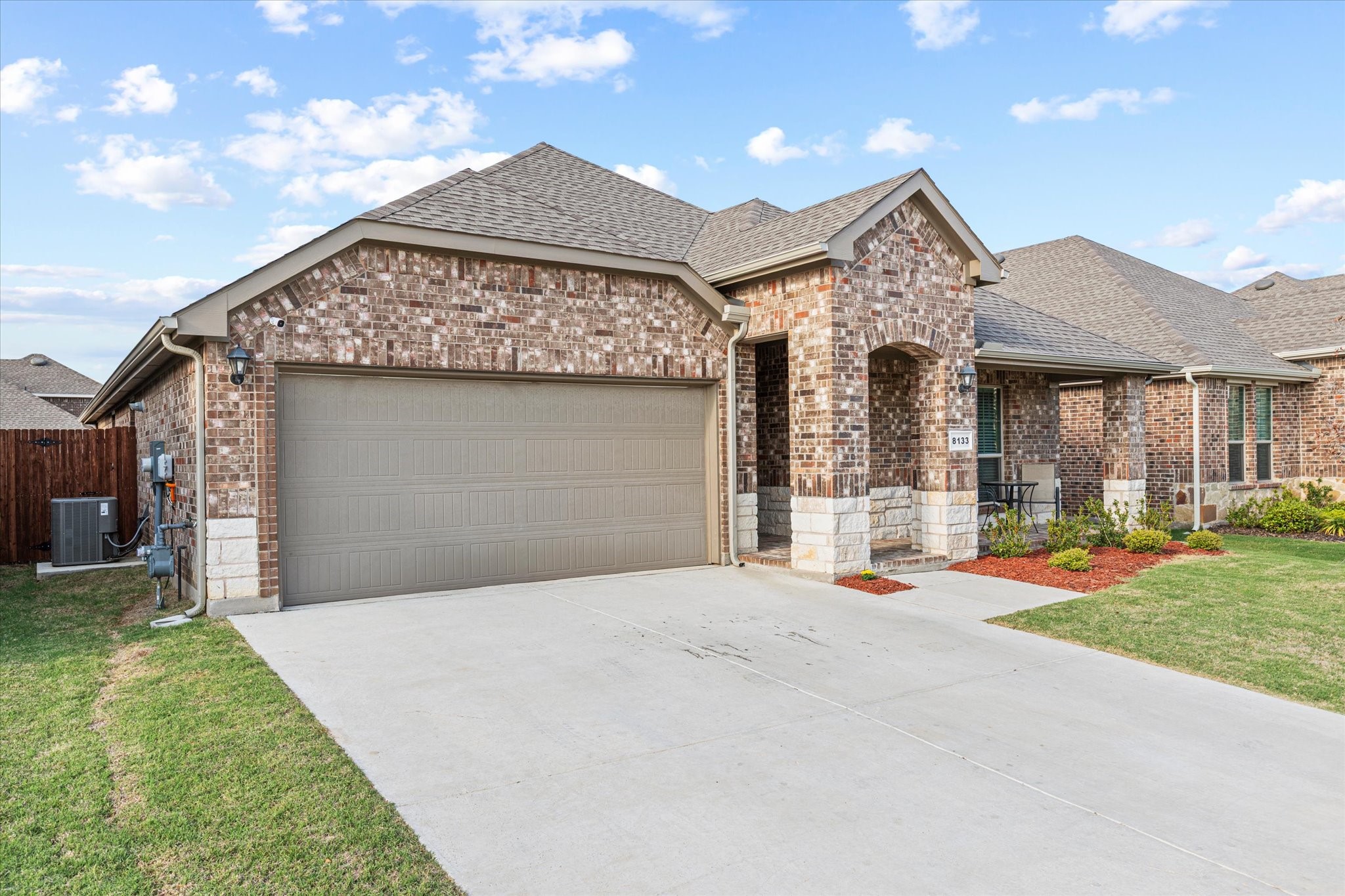 8133 Danny Scarth Lane