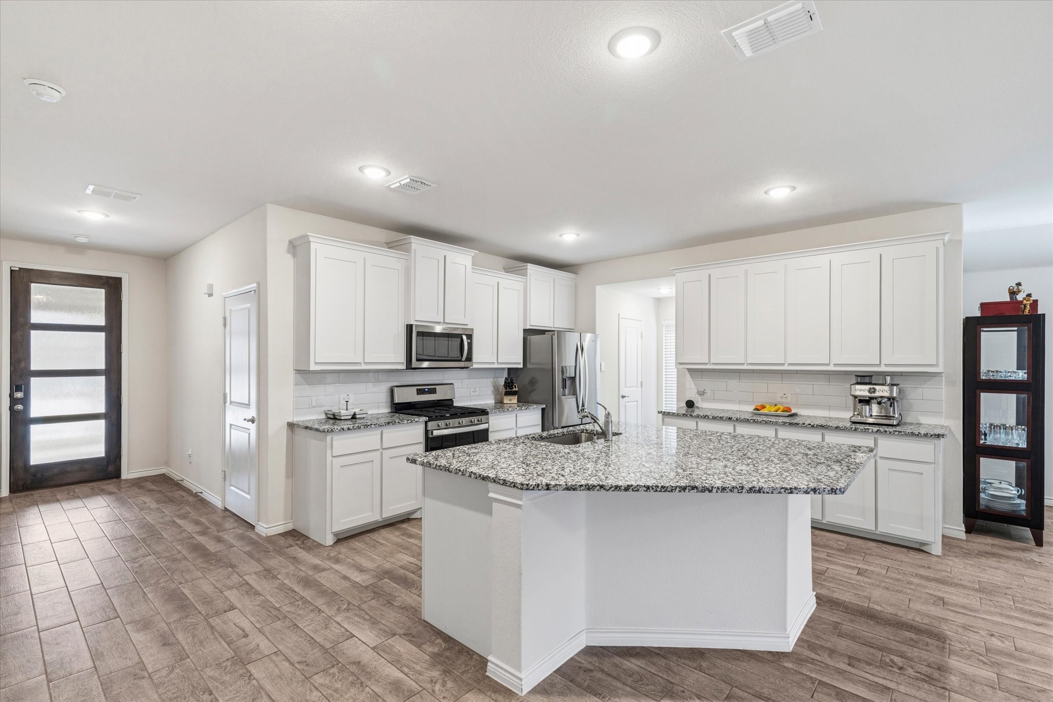 8133 Danny Scarth Lane