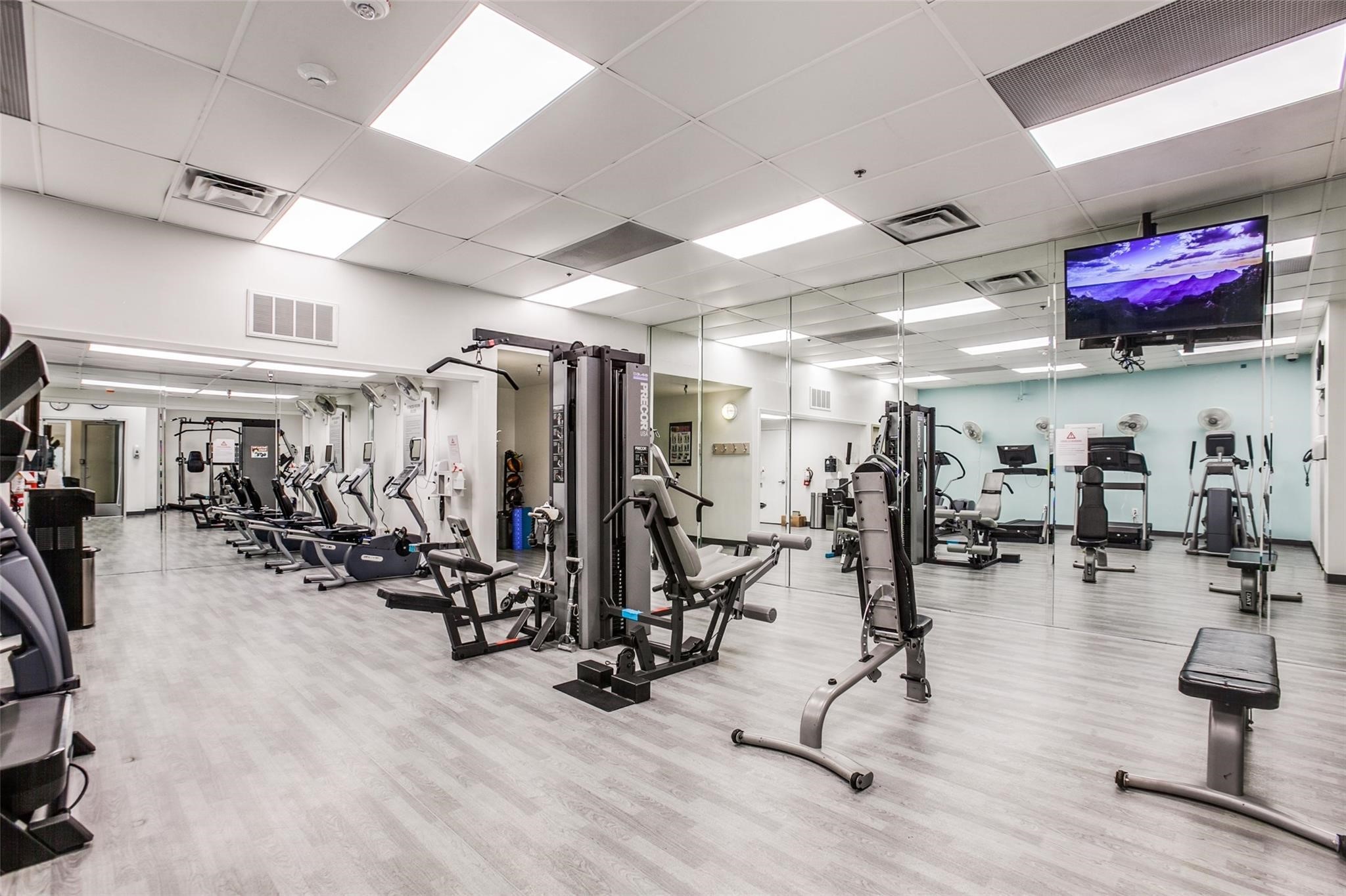 6211 W Northwest Highway 2401