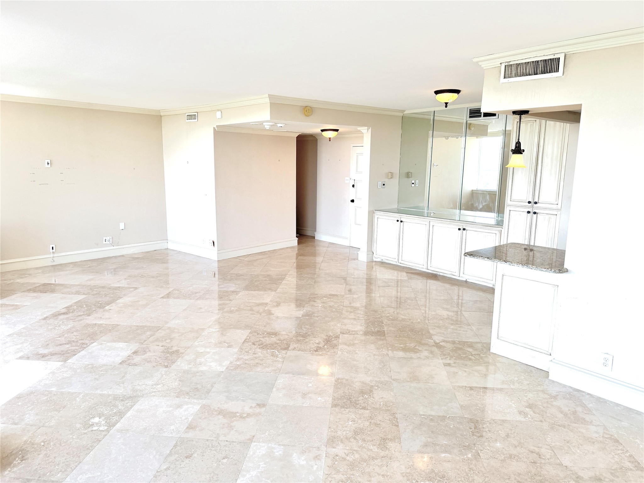 6211 W Northwest Highway 2401