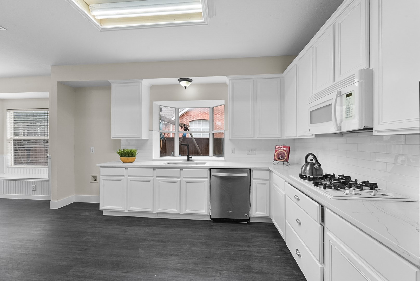 2613 Dove Creek Drive