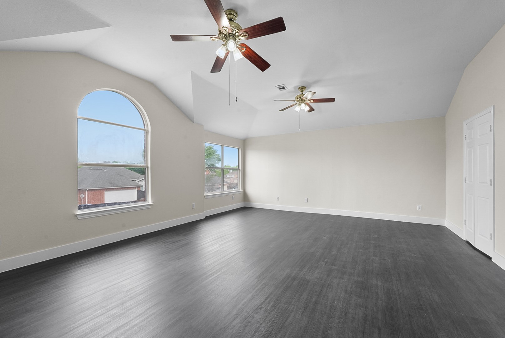 2613 Dove Creek Drive