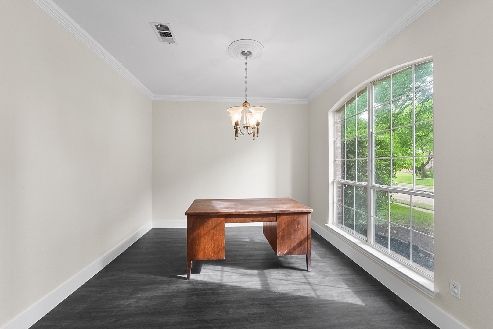 2613 Dove Creek Drive
