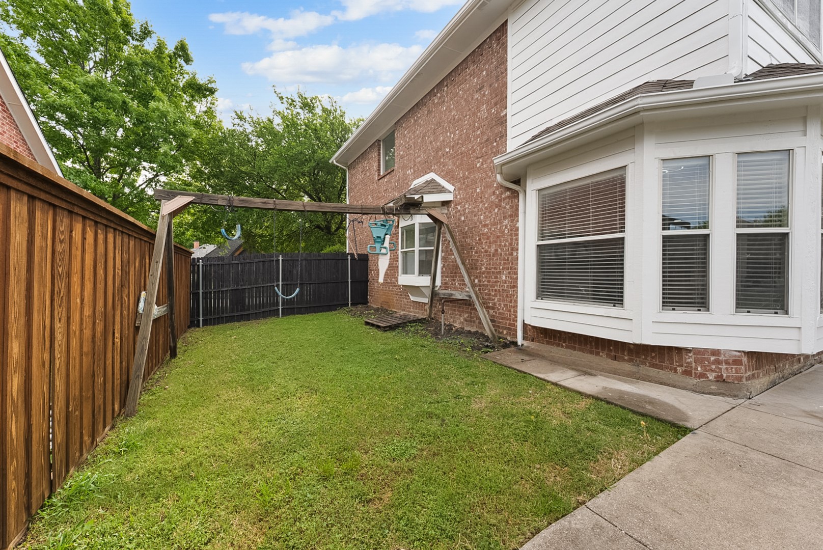 2613 Dove Creek Drive