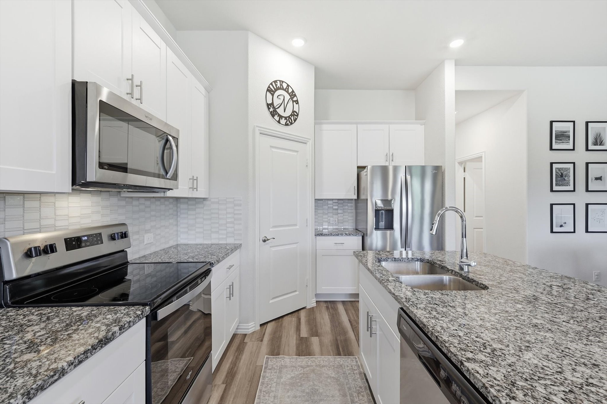 221 Stonehollow Way