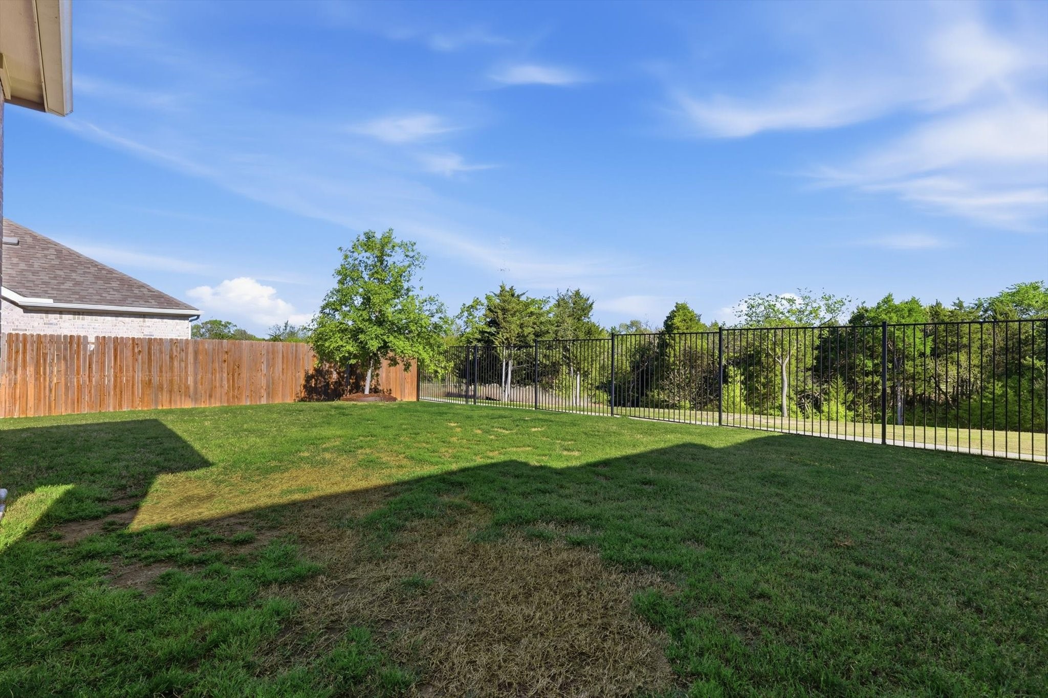 221 Stonehollow Way
