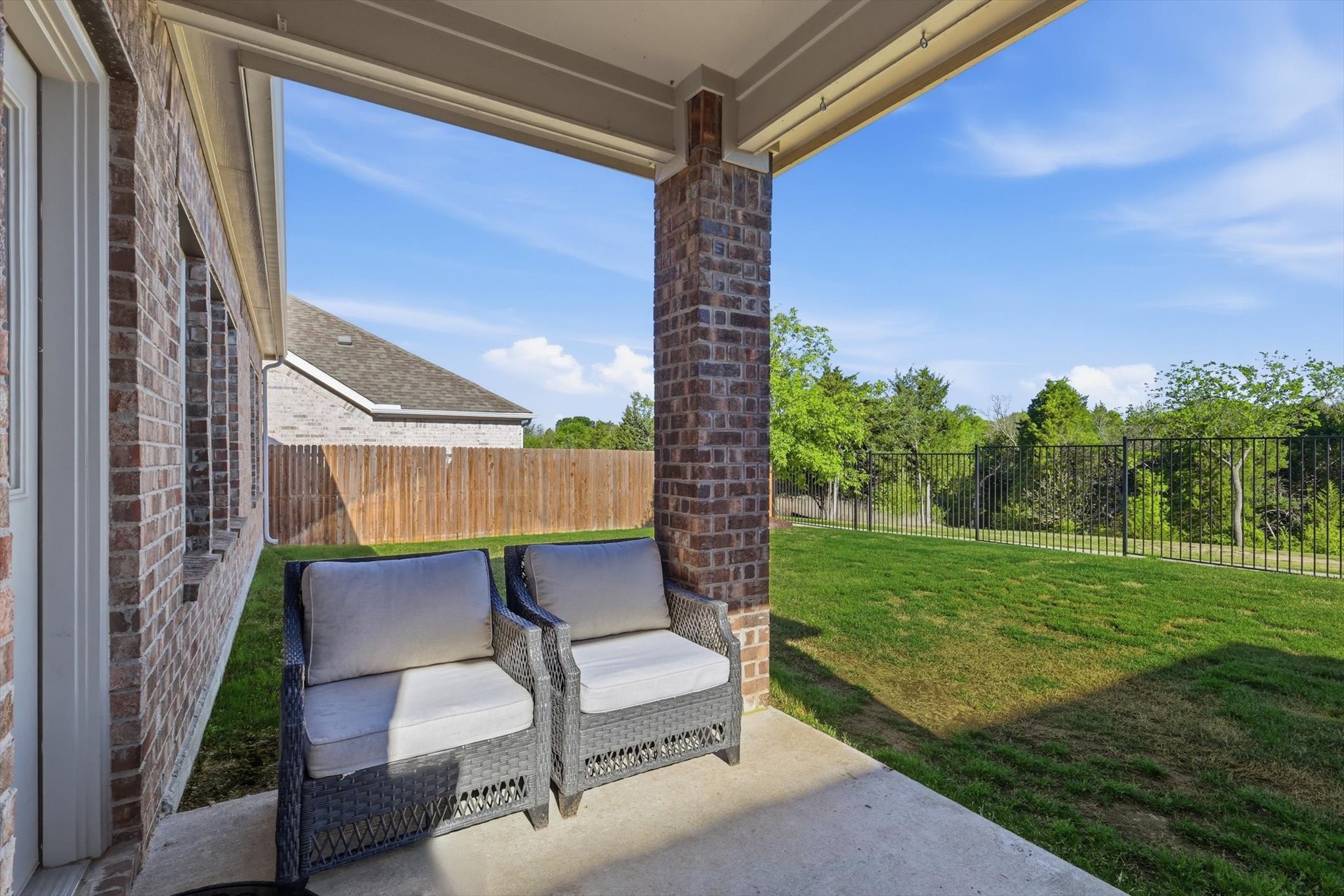 221 Stonehollow Way