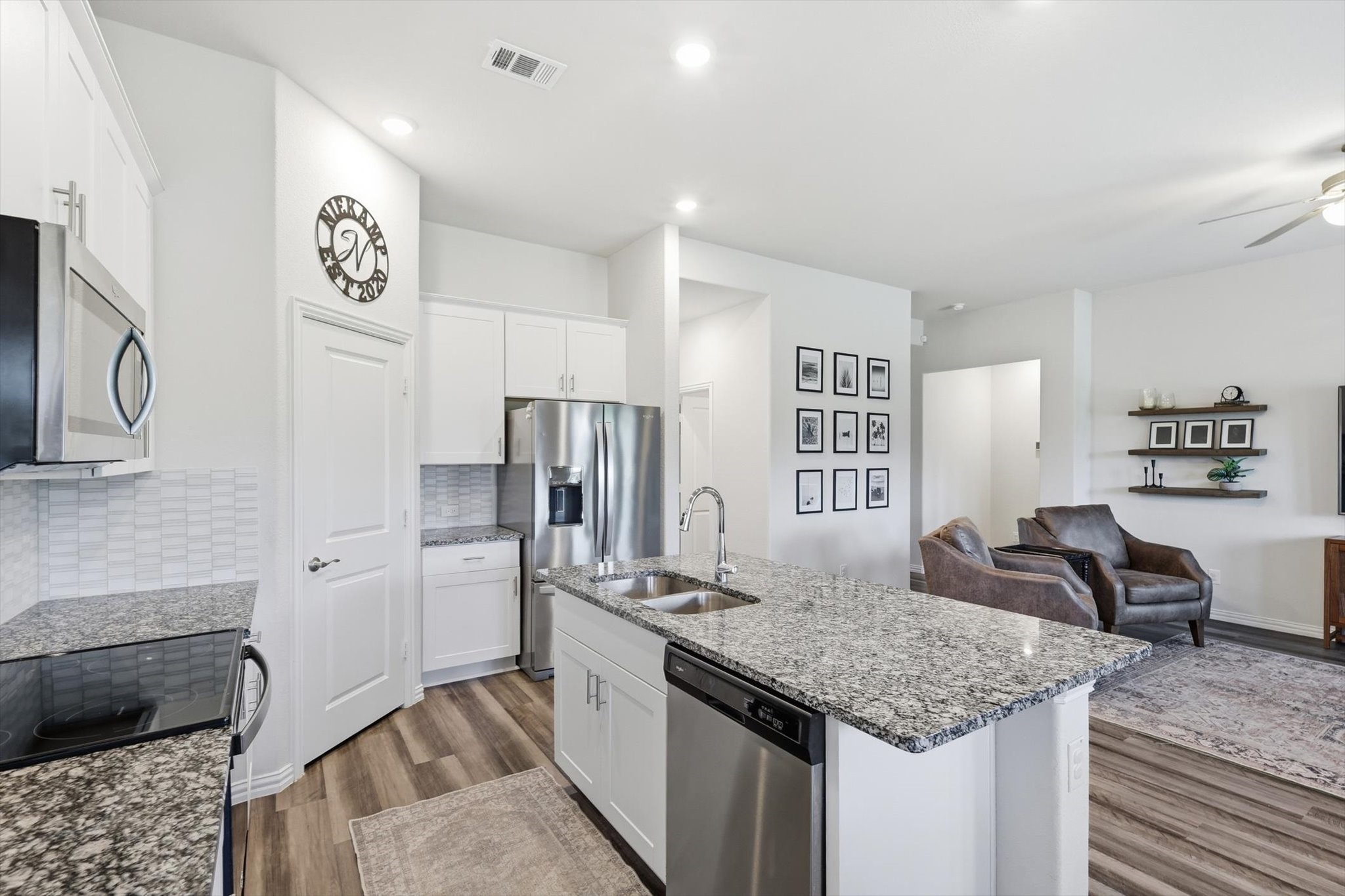 221 Stonehollow Way