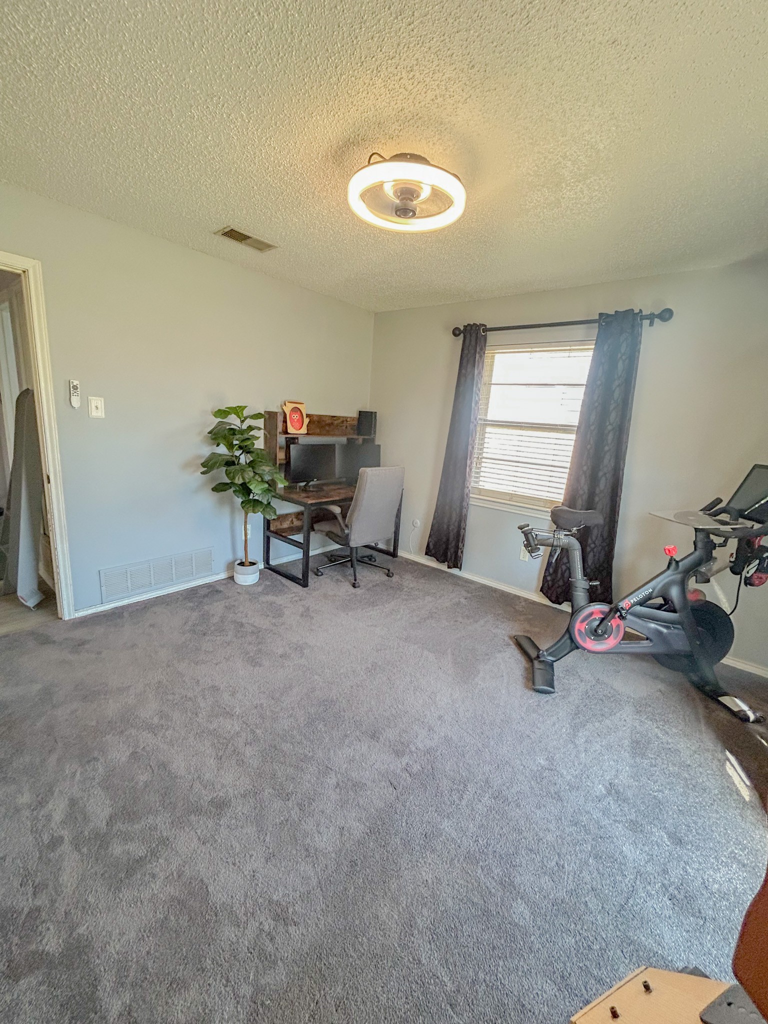 1605 Winchester Way