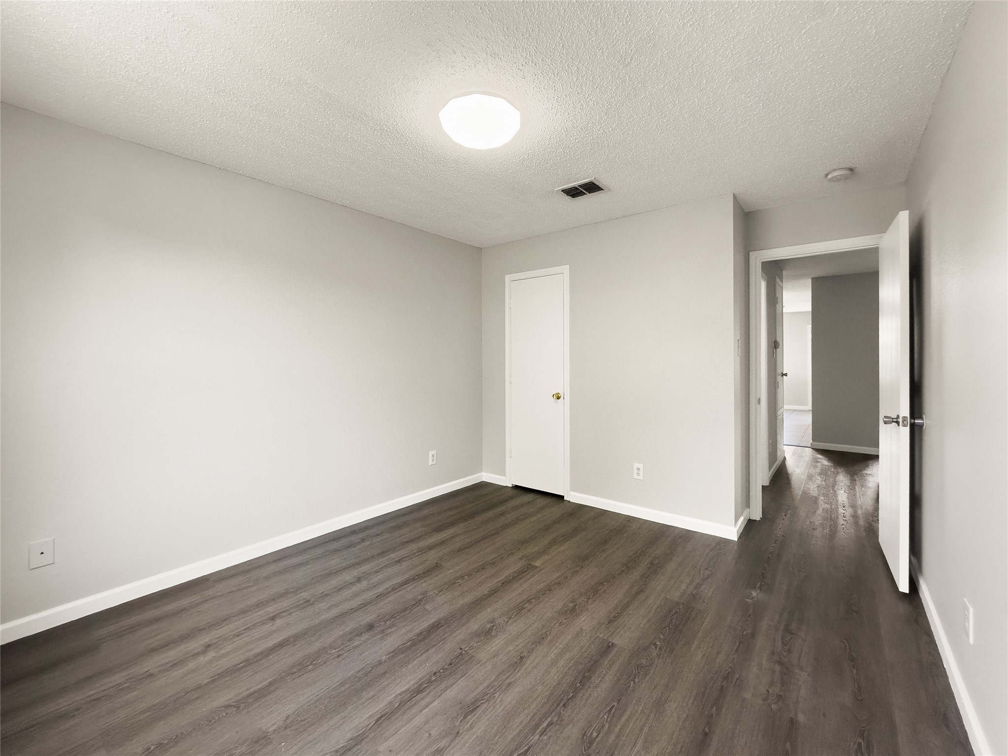 2043 Plains Court
