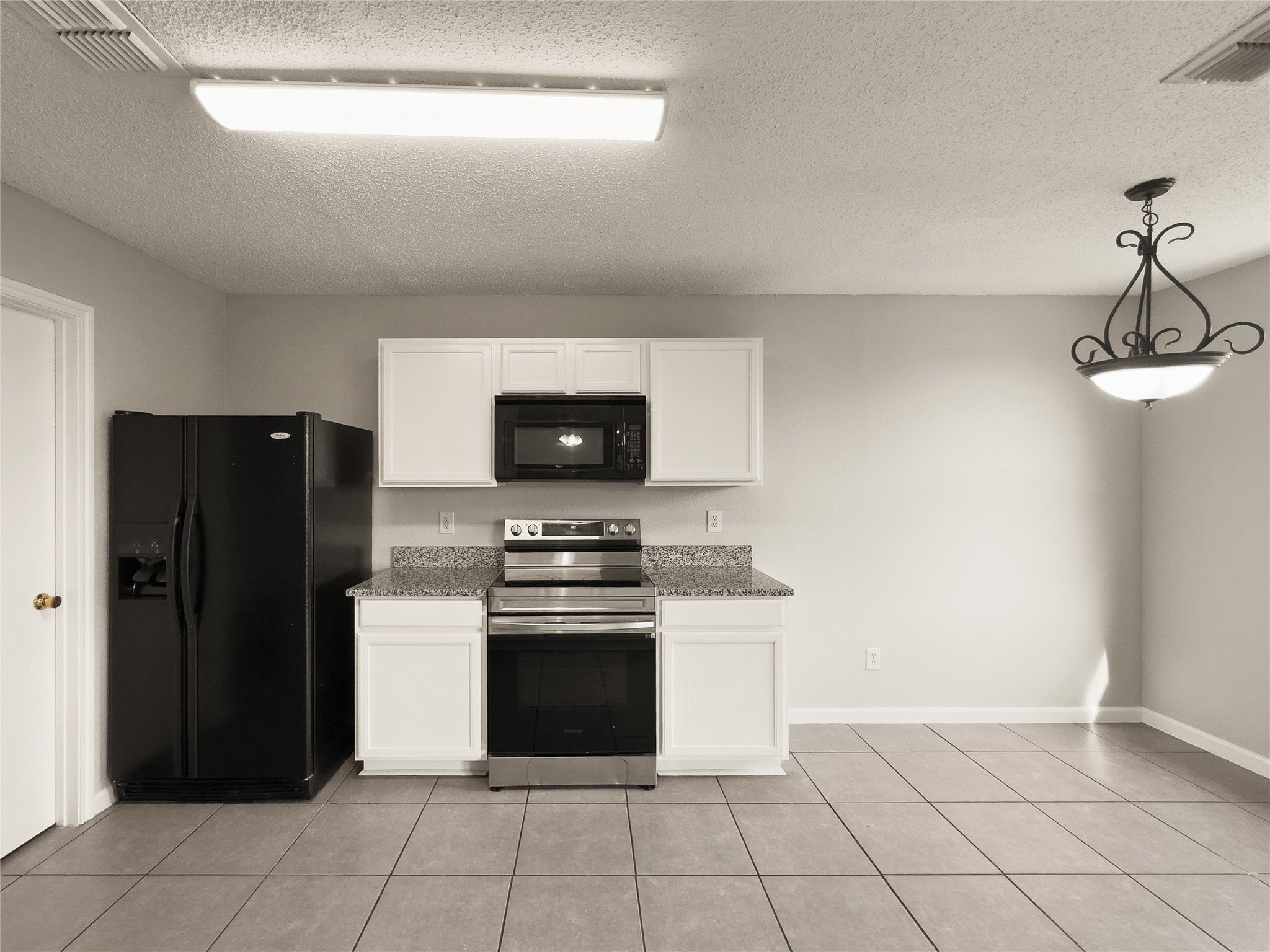 2043 Plains Court