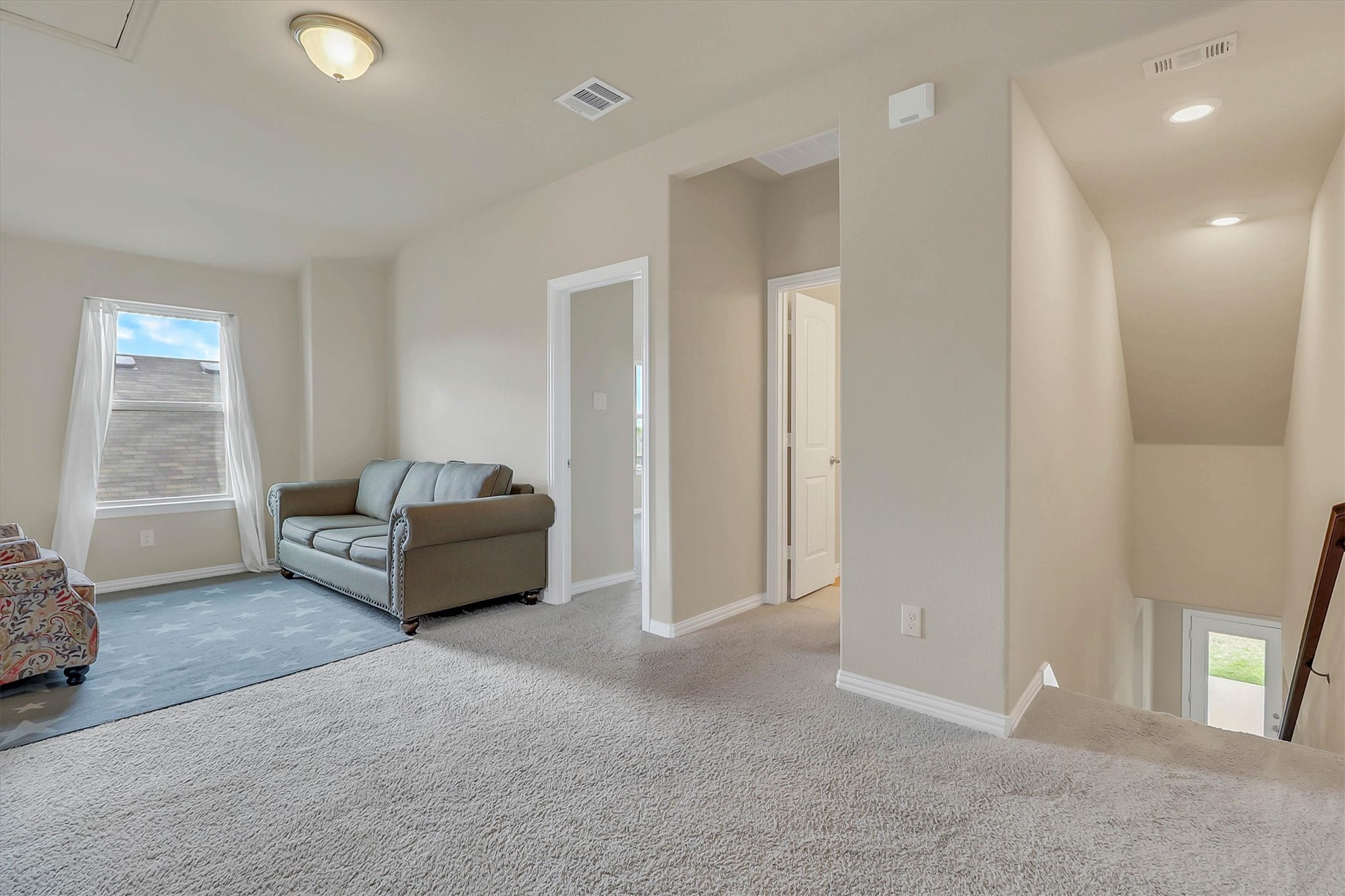 2215 Starling Street